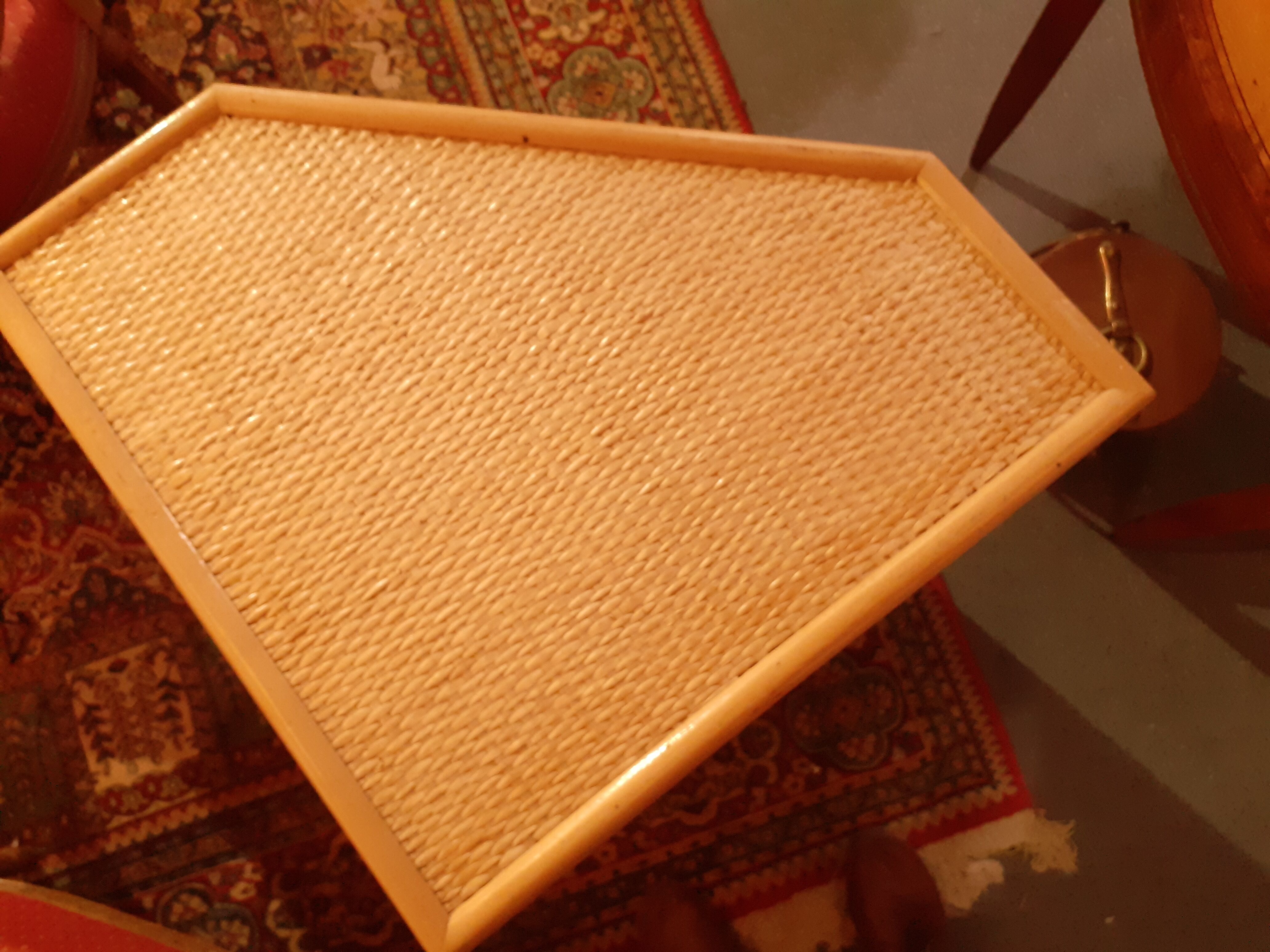 Vintage bamboo rattan notch