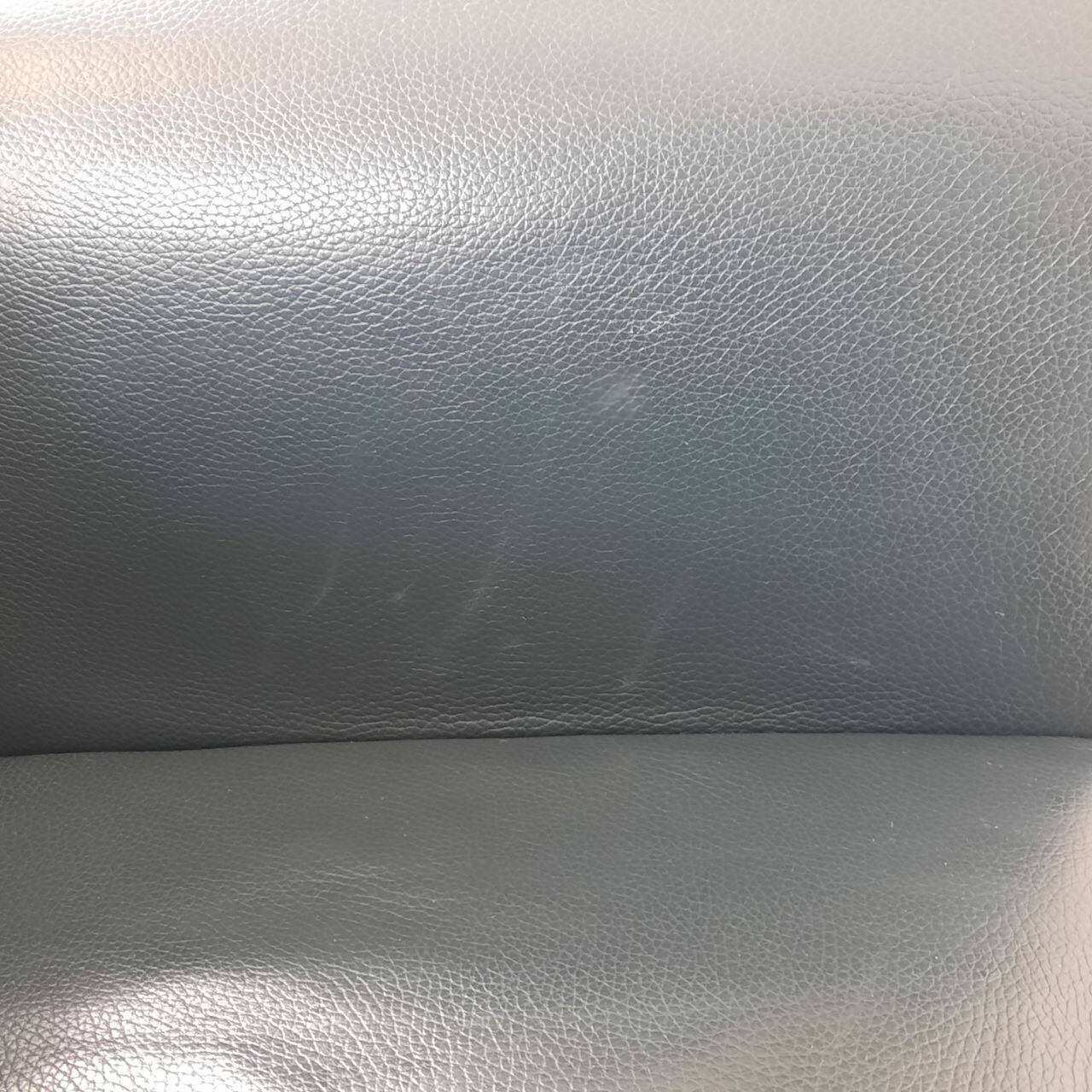 Quatre fauteuils de Matteo Grassi cuir années 1990/2000
