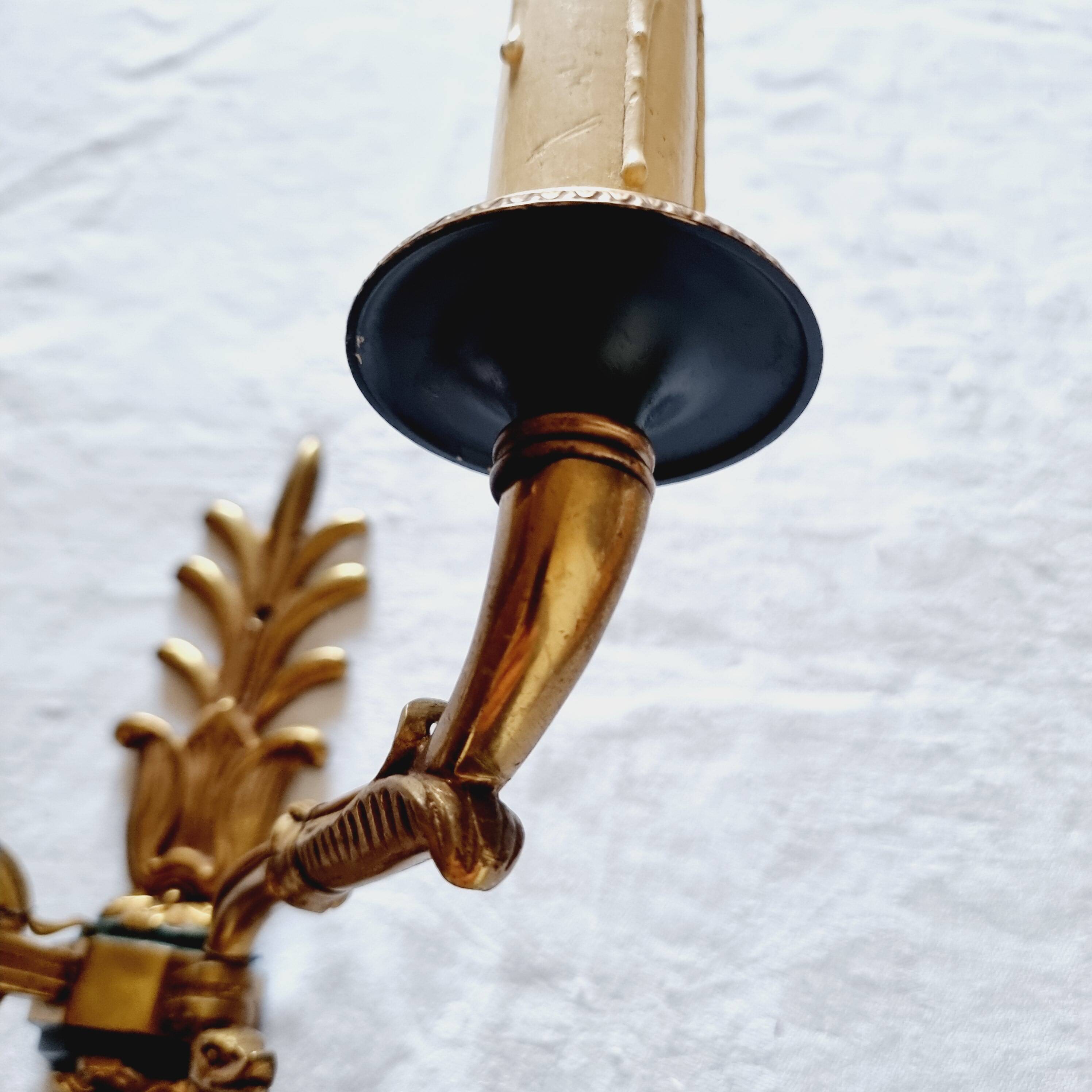 Pair of Empire style wall sconces in gilded bronze and Empire green, mid