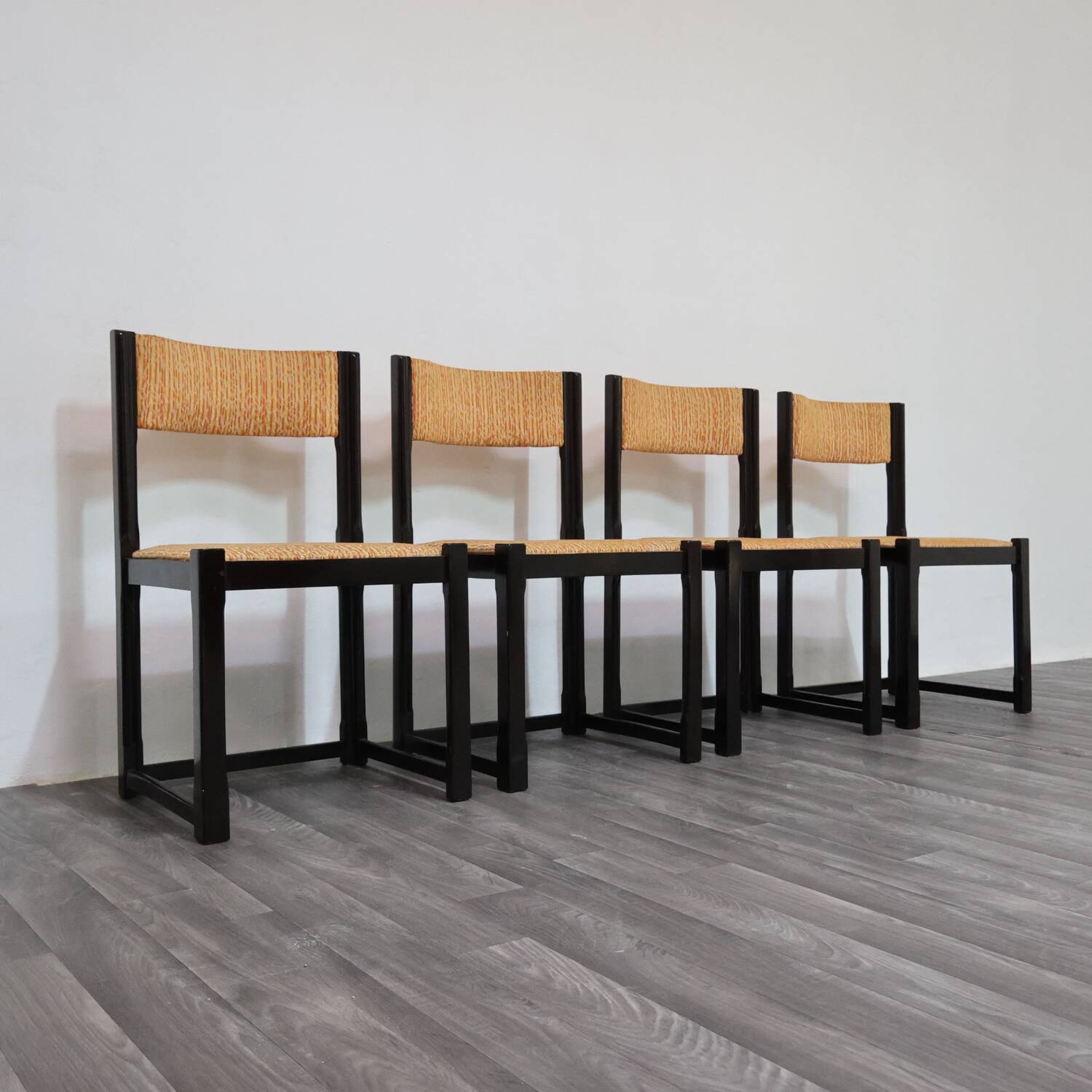 Set Da Pranzo 4 Sedie Design Anni ‘70 Vintage Modernariato