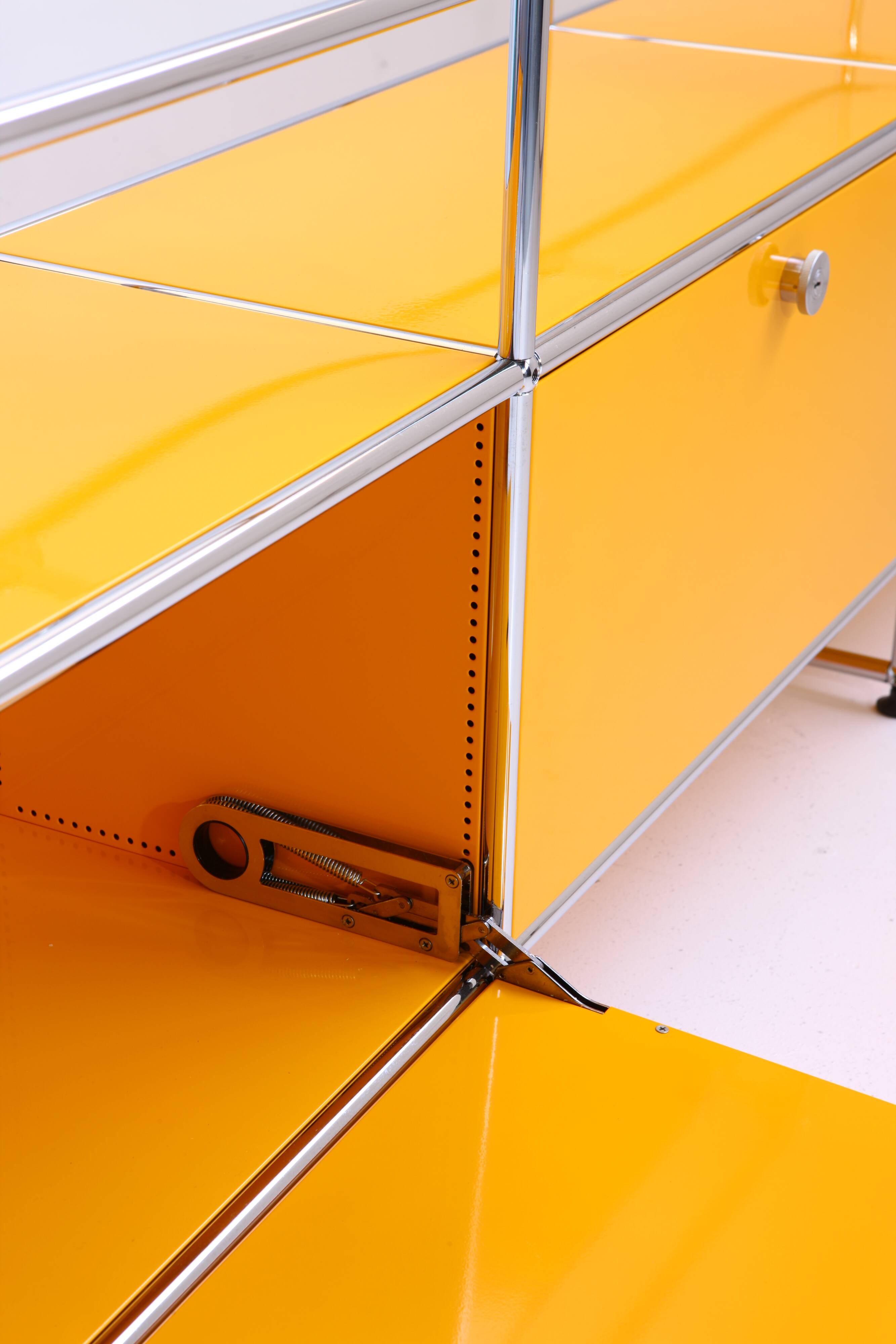 USM Haller low cabinet