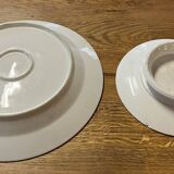Paris porcelain: 2 large dishes with gilded highlights from the late 19th century