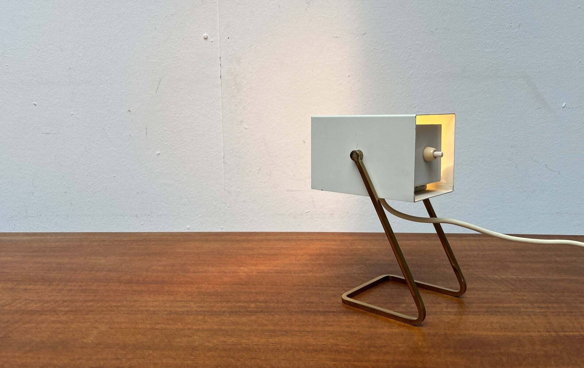 Modern mid-century German cube table lamp by Kaiser Leuchten, 1960s.