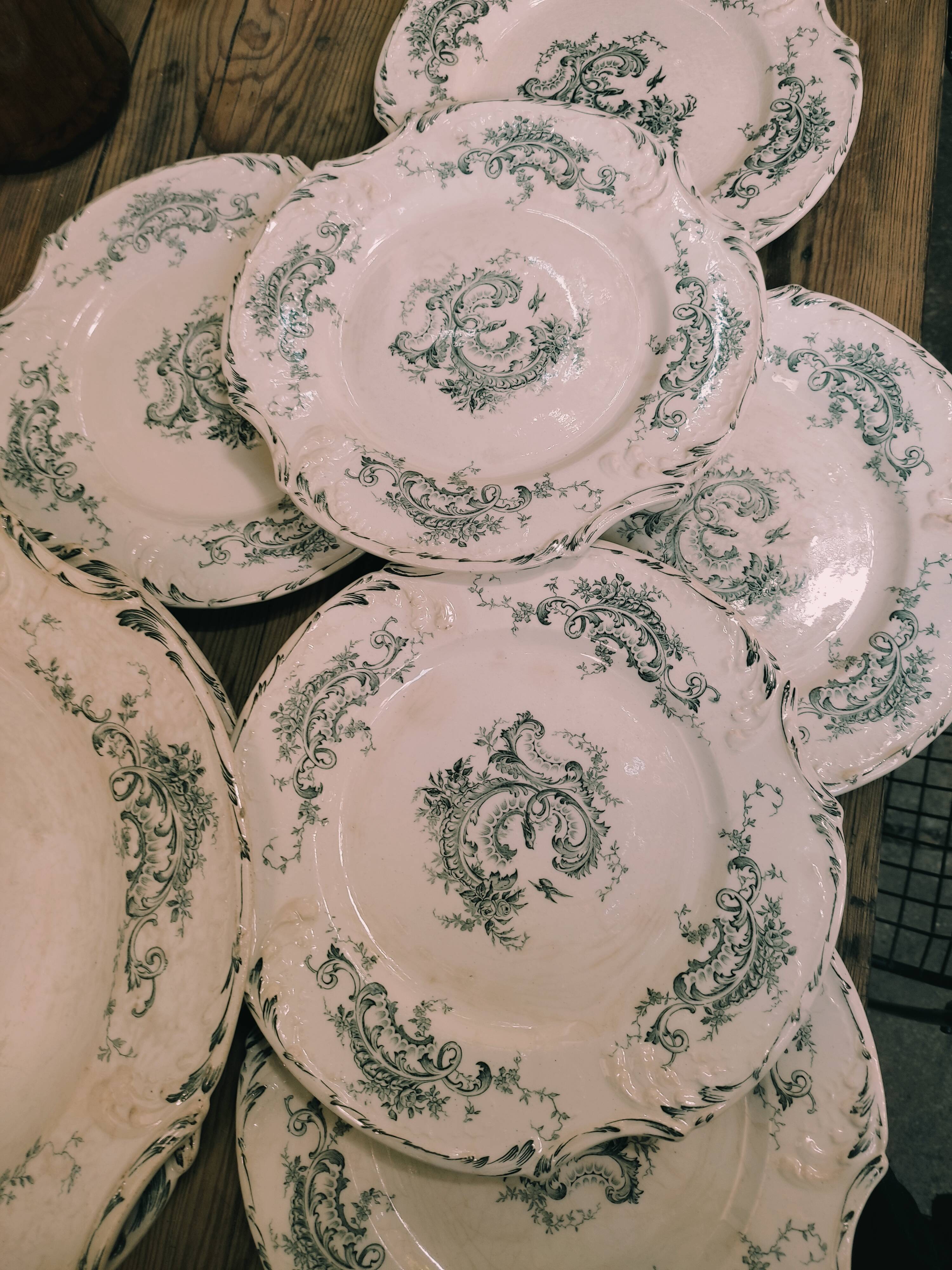 6 flat earthenware plates by Gien