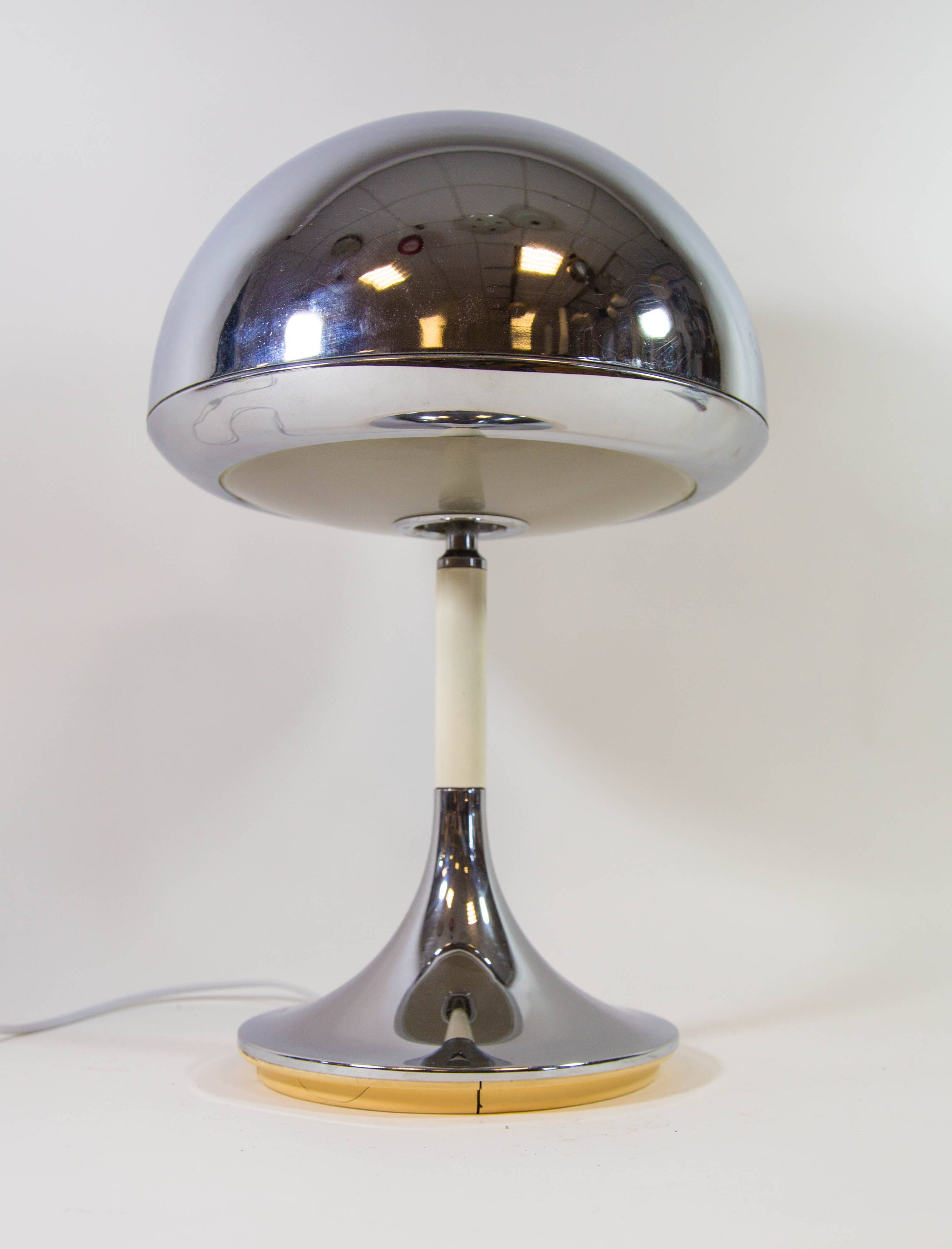 Space-age table lamp - Fase Madrid/Grin Luz - 2 available - vintage 60's