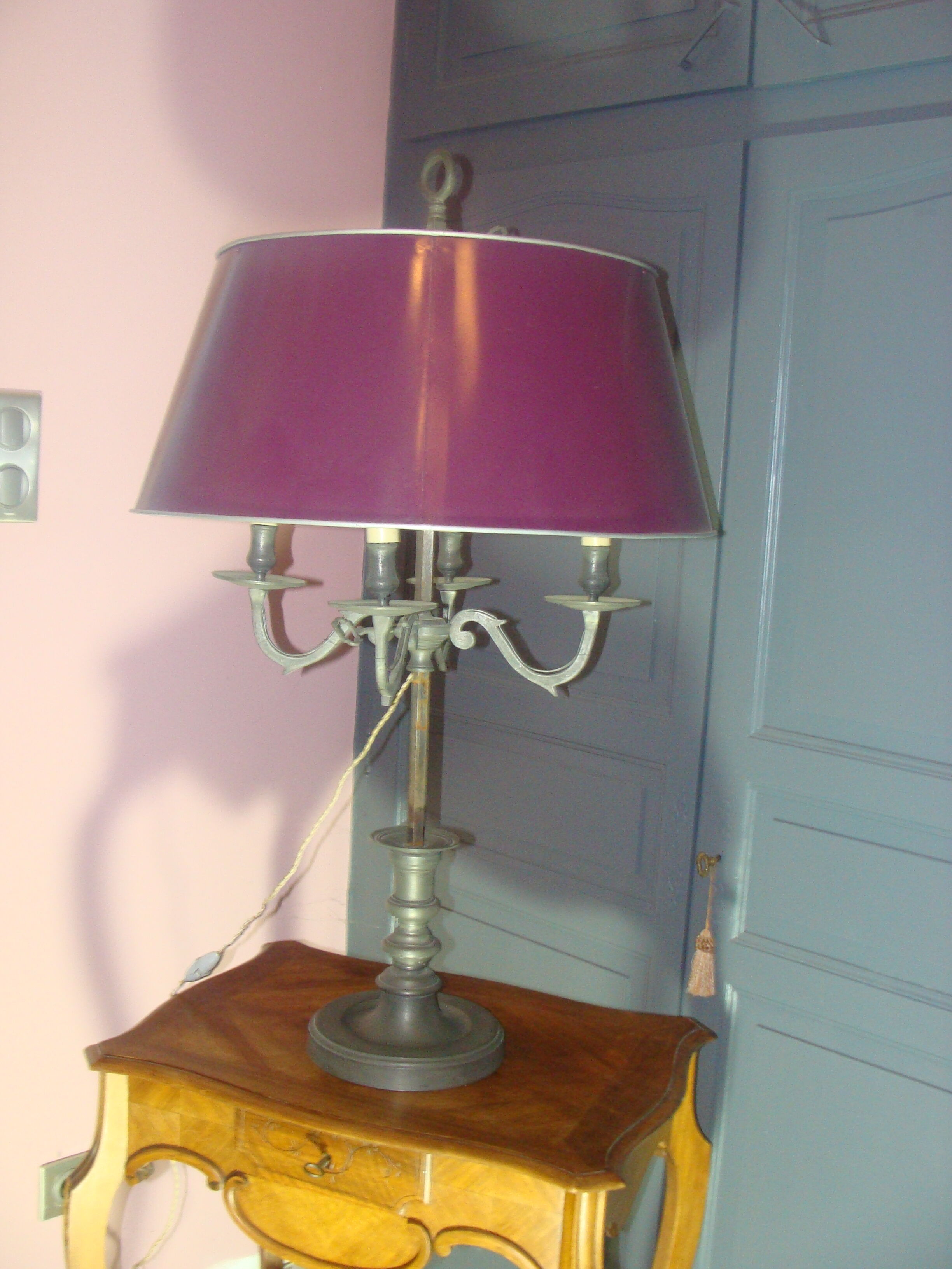 Tin hot water bottle lamp