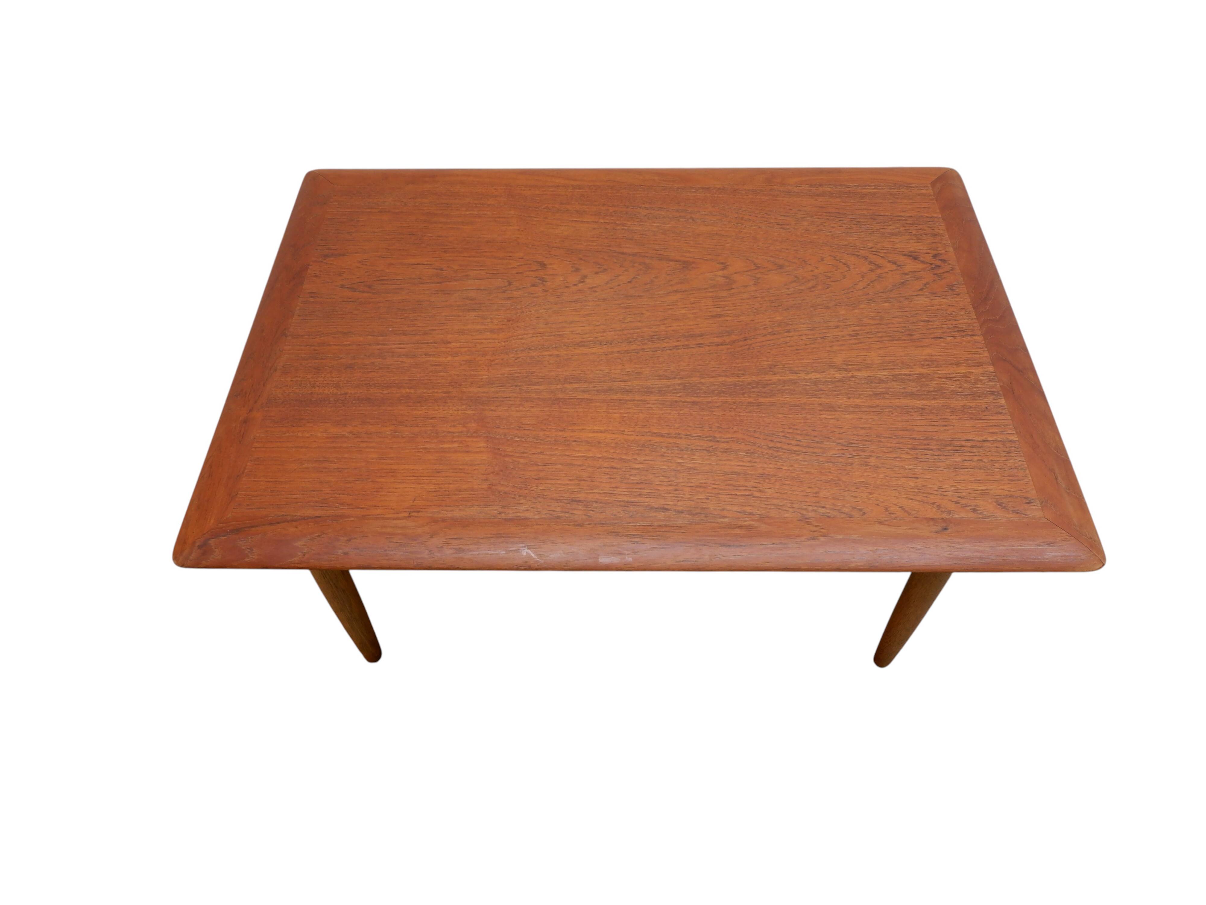 Bovenkamp Holland coffee table model Ebba, 1960s