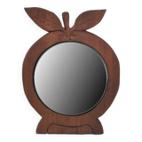 Apple mirror