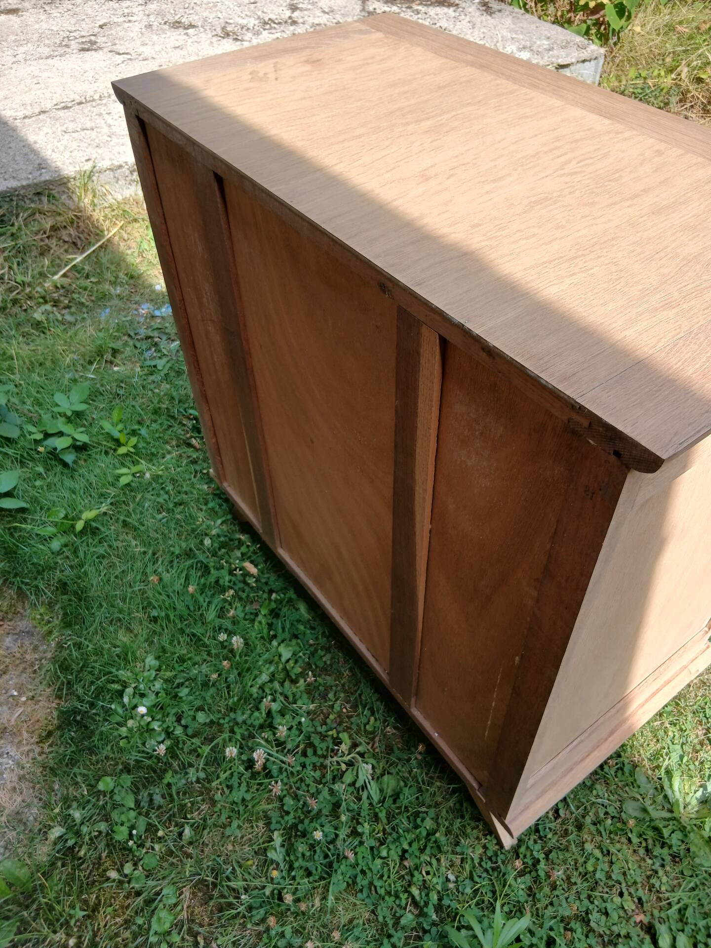Commode 4 tiroirs pieds compas chêne bois brut