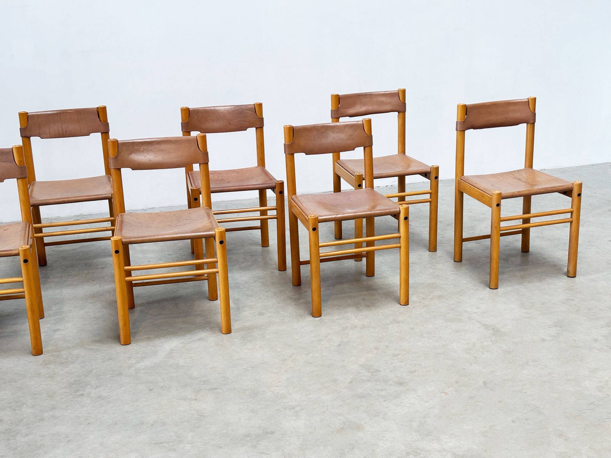 Exceptional set of eight dining chairs by Ibisco Sedie