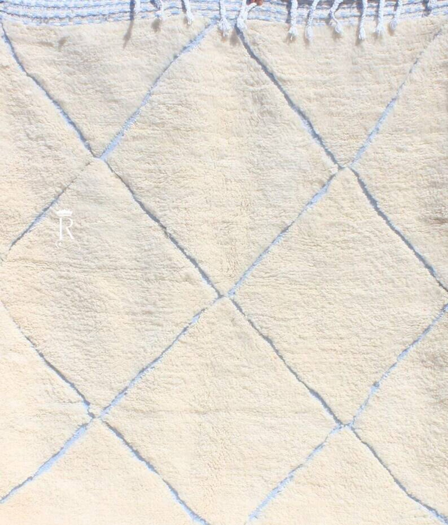 Handmade Berber rug 250cm x 150cm