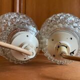 2 baladeuses suspensions en verre moulé vintage