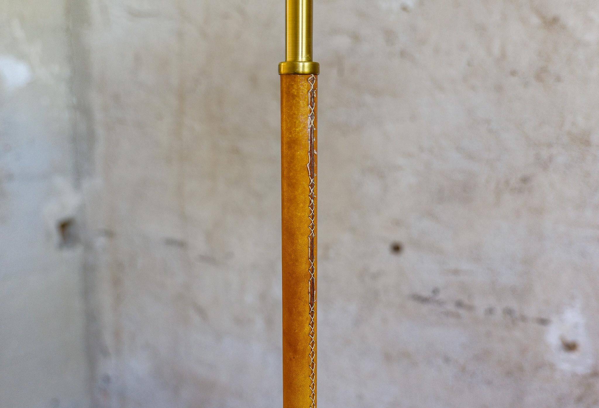 Modern mid-century brass and leather floor lamp Atelje Lyktan, Sweden