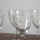 7 white wine glasses in crystal engraved with a vintage frieze