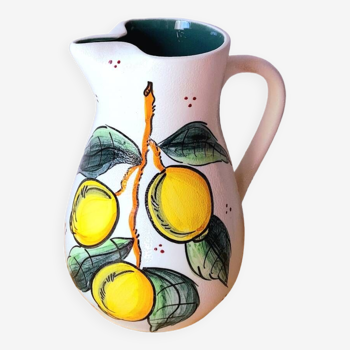Lemon pitcher 1960