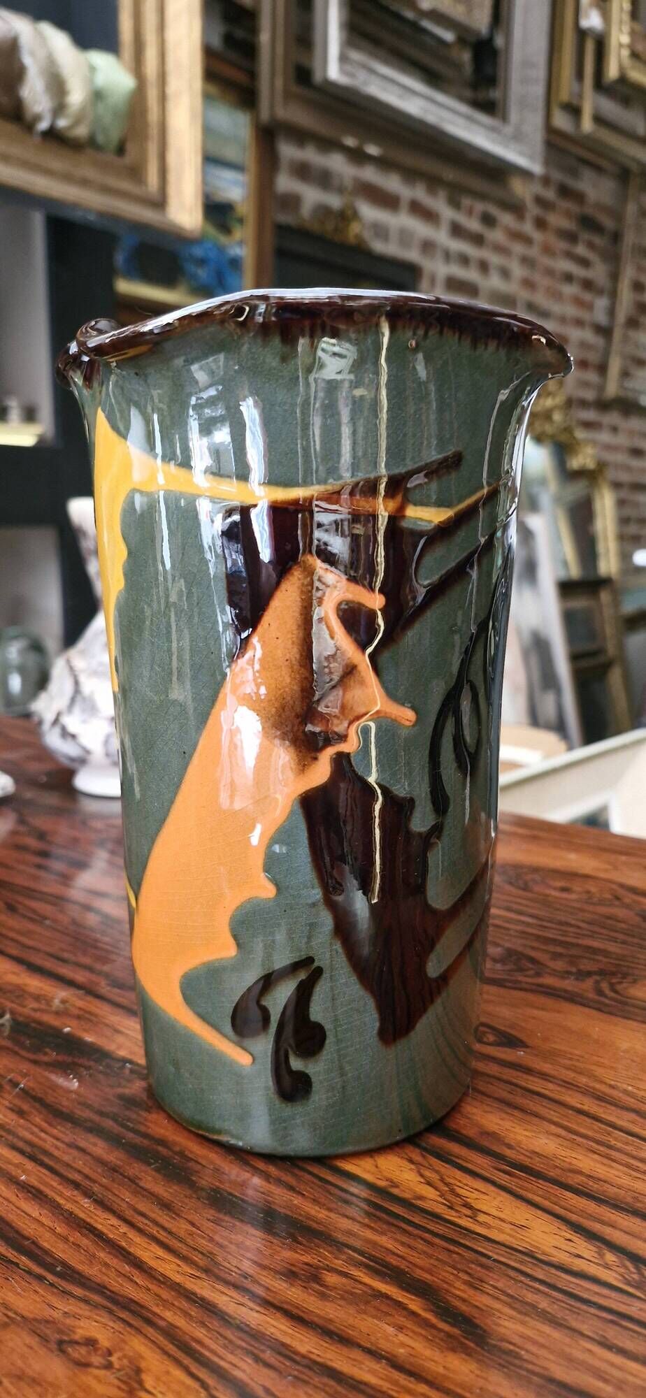 Vase à décor géométrique par Thomas Buxó.