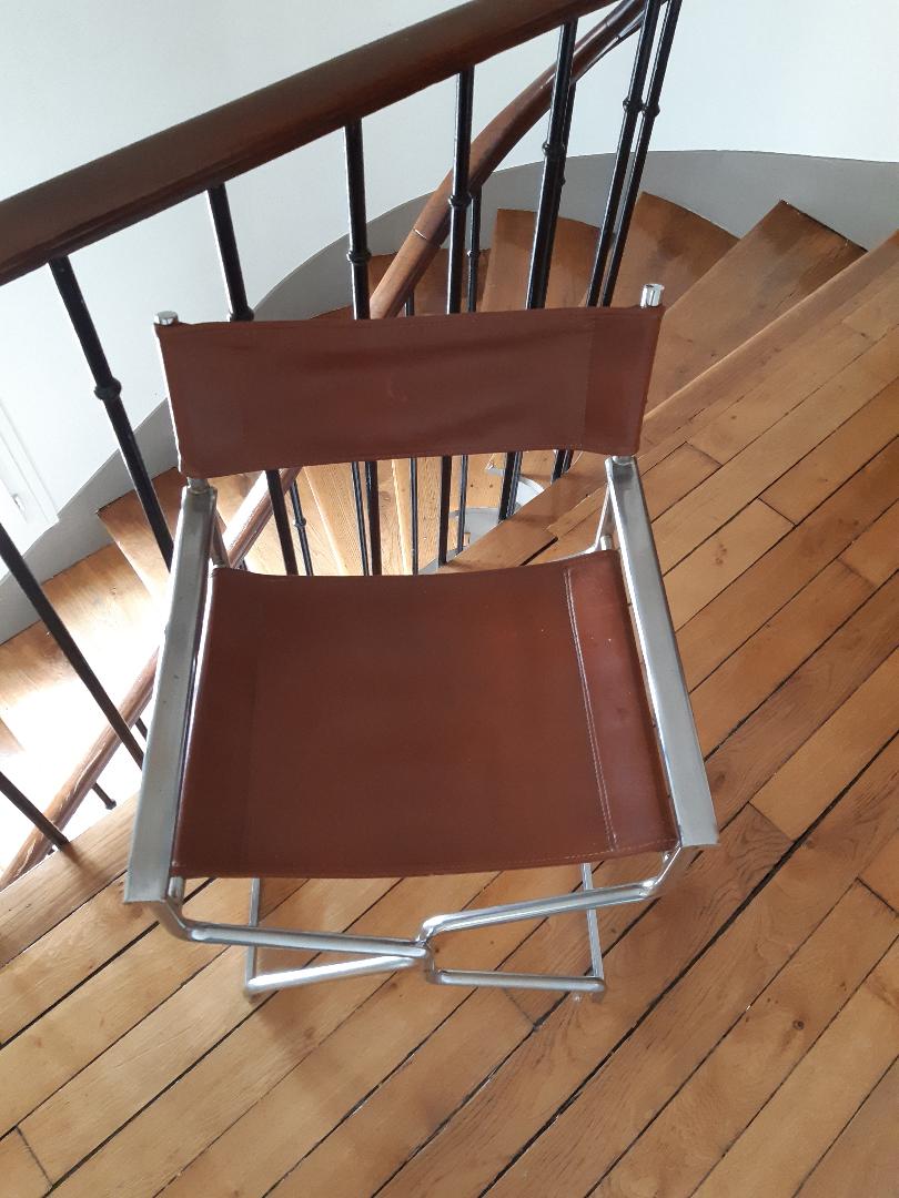 Leather folding armchair