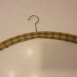 Set of 4 vintage hangers 70's wood covered with plastic fabric 2 tartan pattern scottish tiles beige camel brown vintage