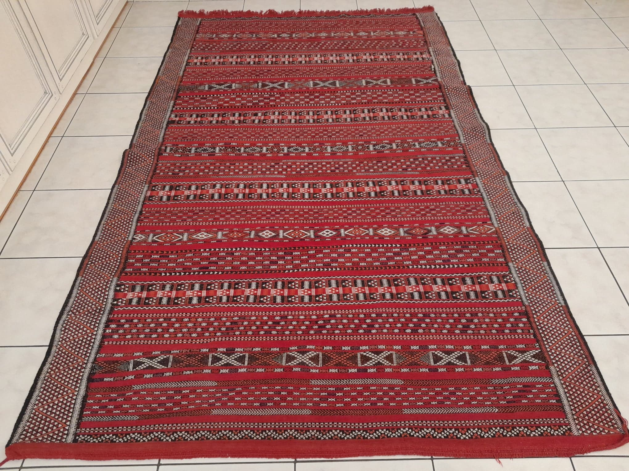 Handmade Berber Zemmour Kilim 244x155cm
