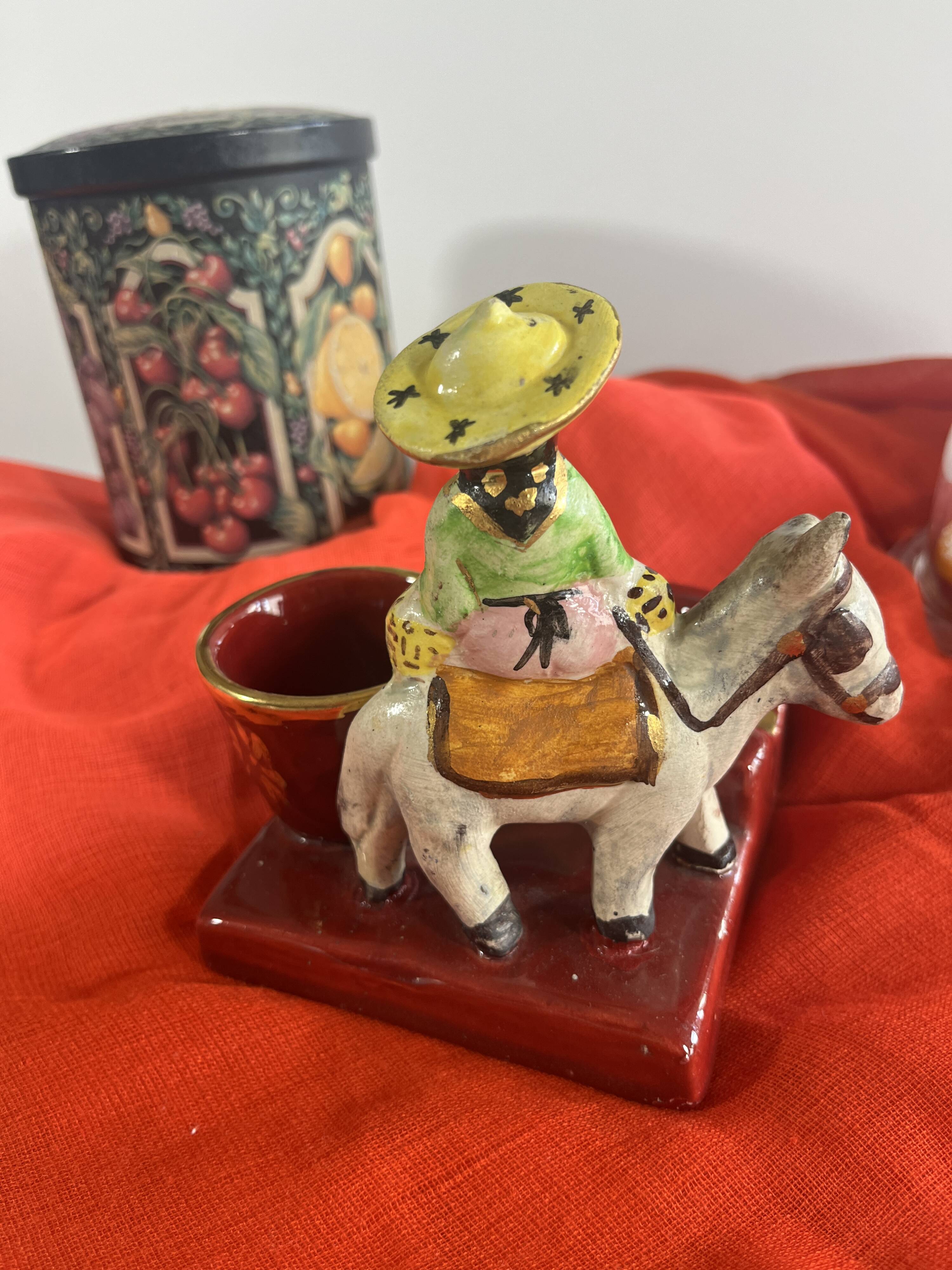 Vallauris burgundy collection ashtray