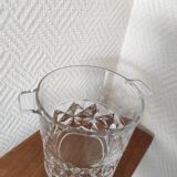 Ice bucket