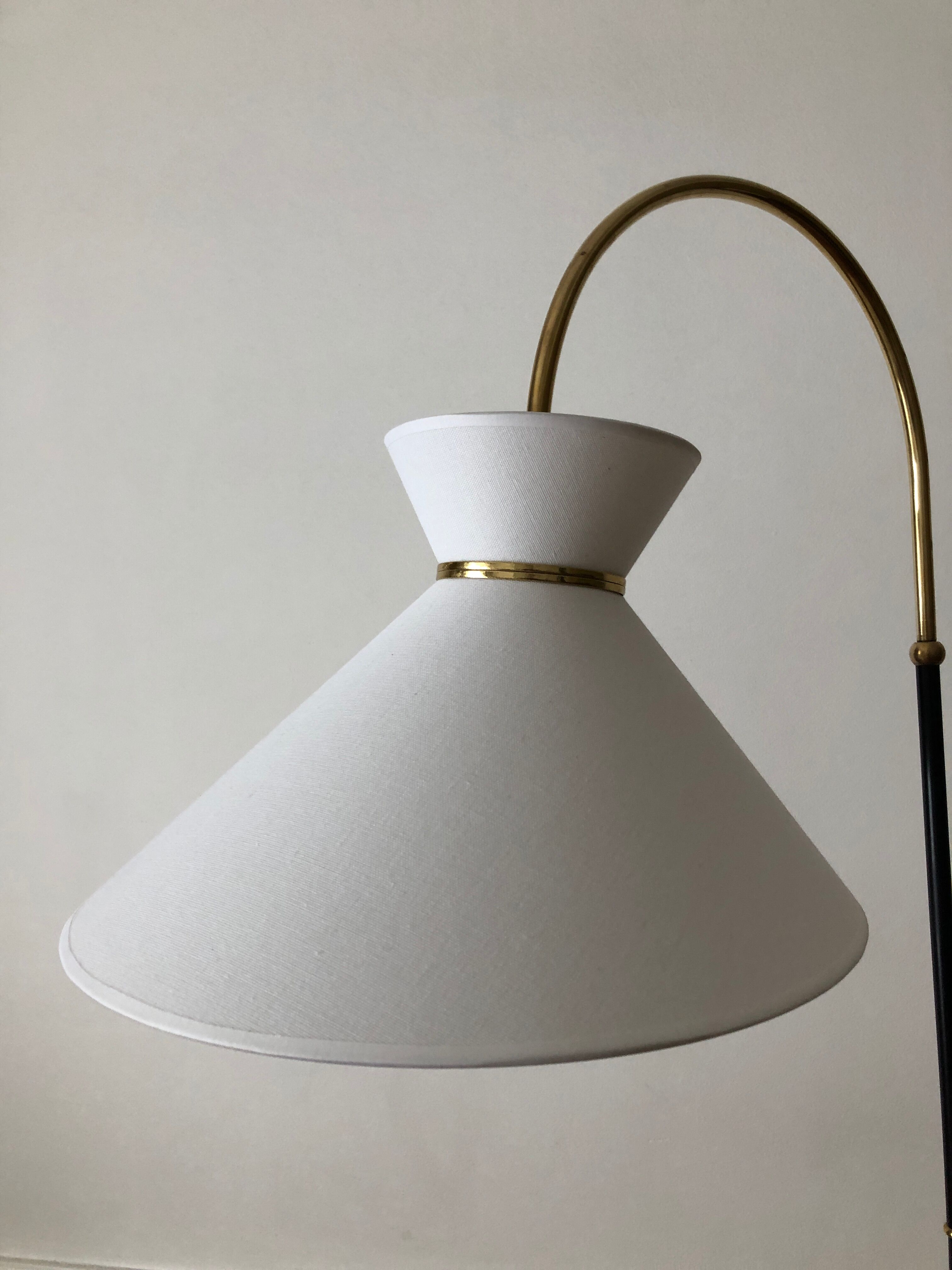 1960 tripod floor lamp - diabolo shade