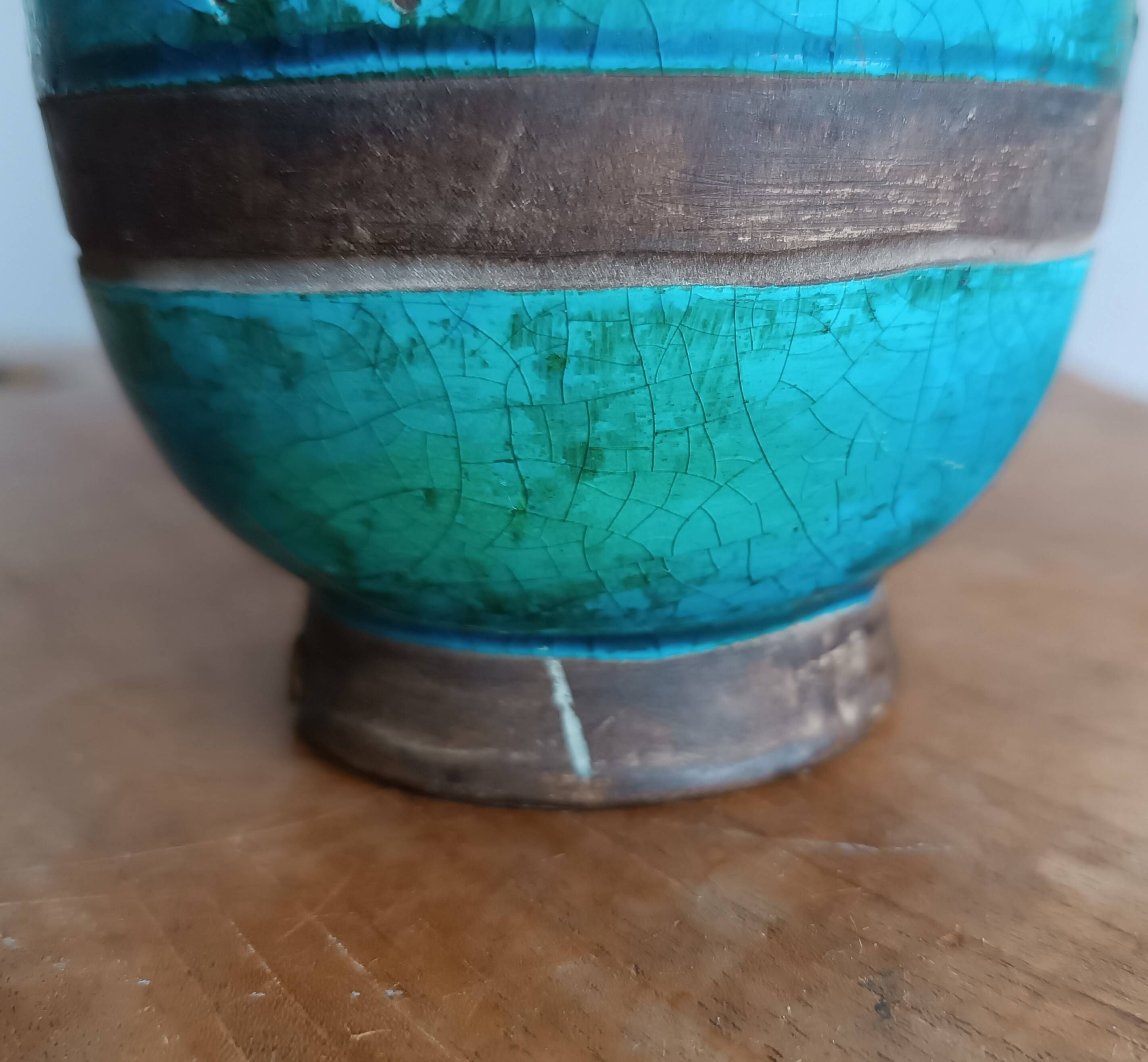 Ugo zaccagnini turquoise ceramic vase with dragon decoration