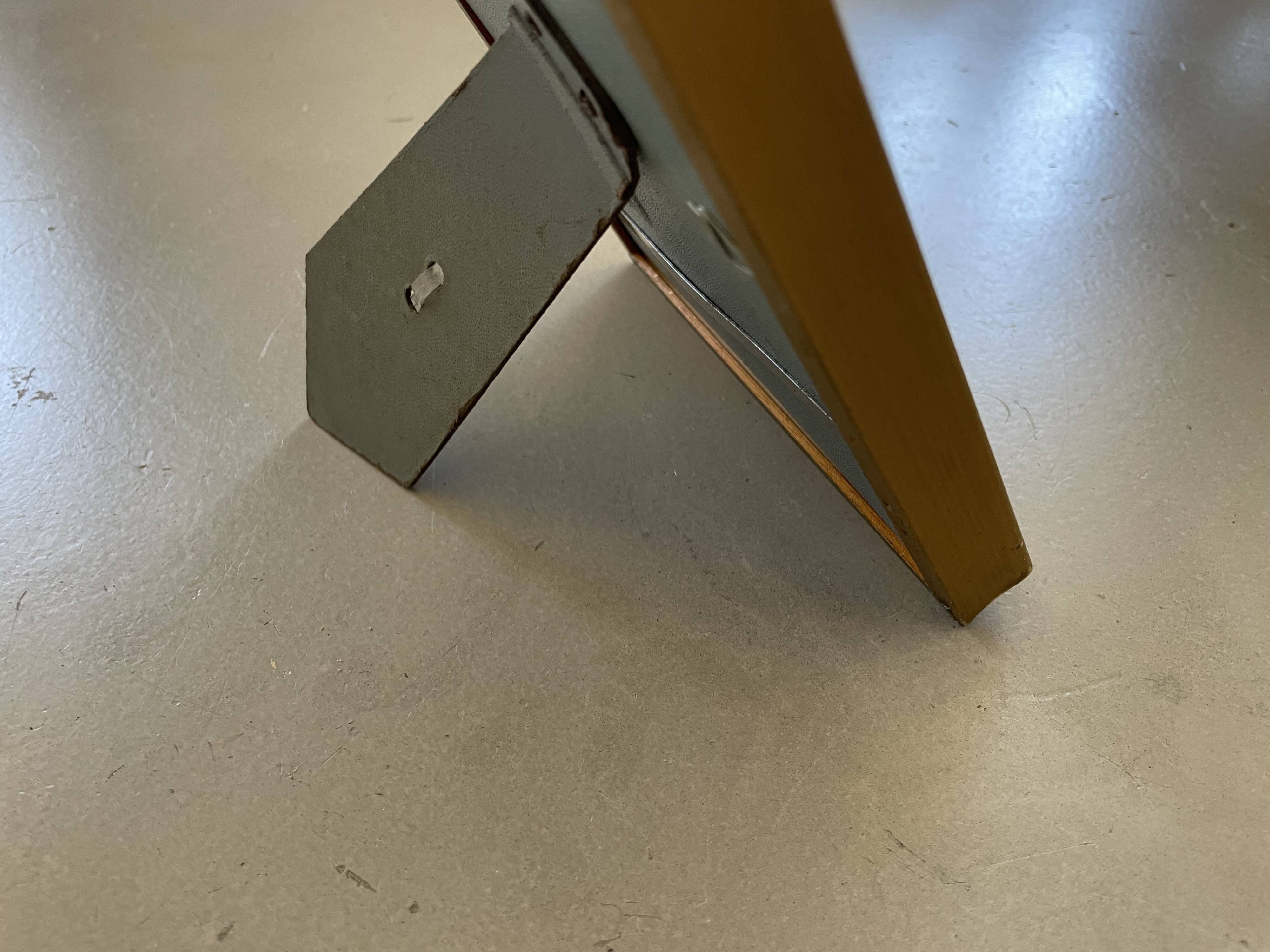 Golden frame to stand 15x20cm