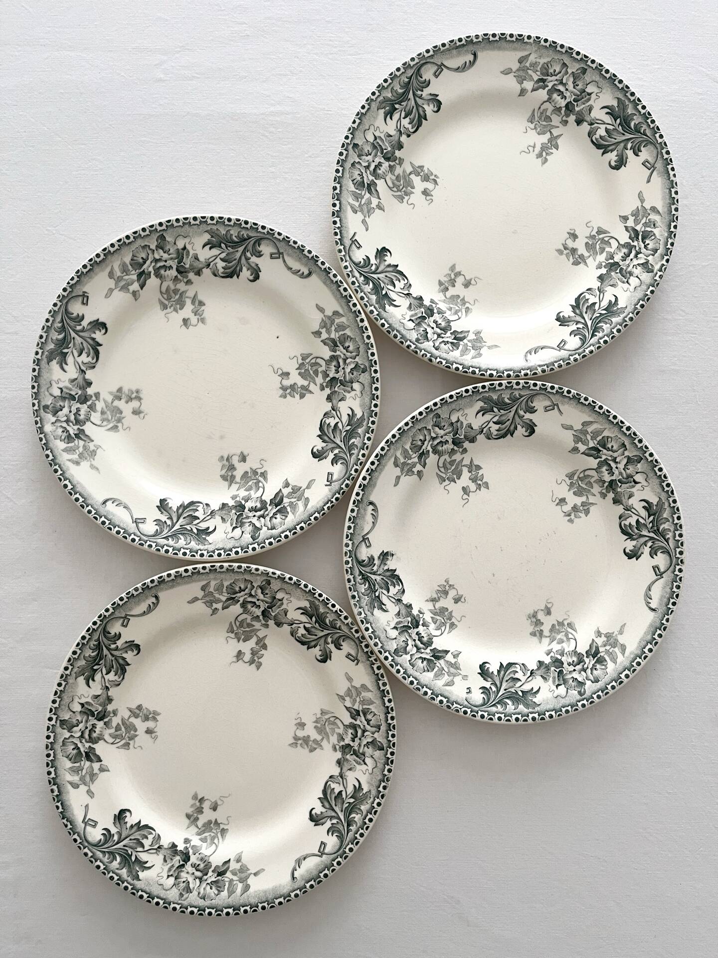 4 dessert plates ironstone "Liserons" Choisy le Roi