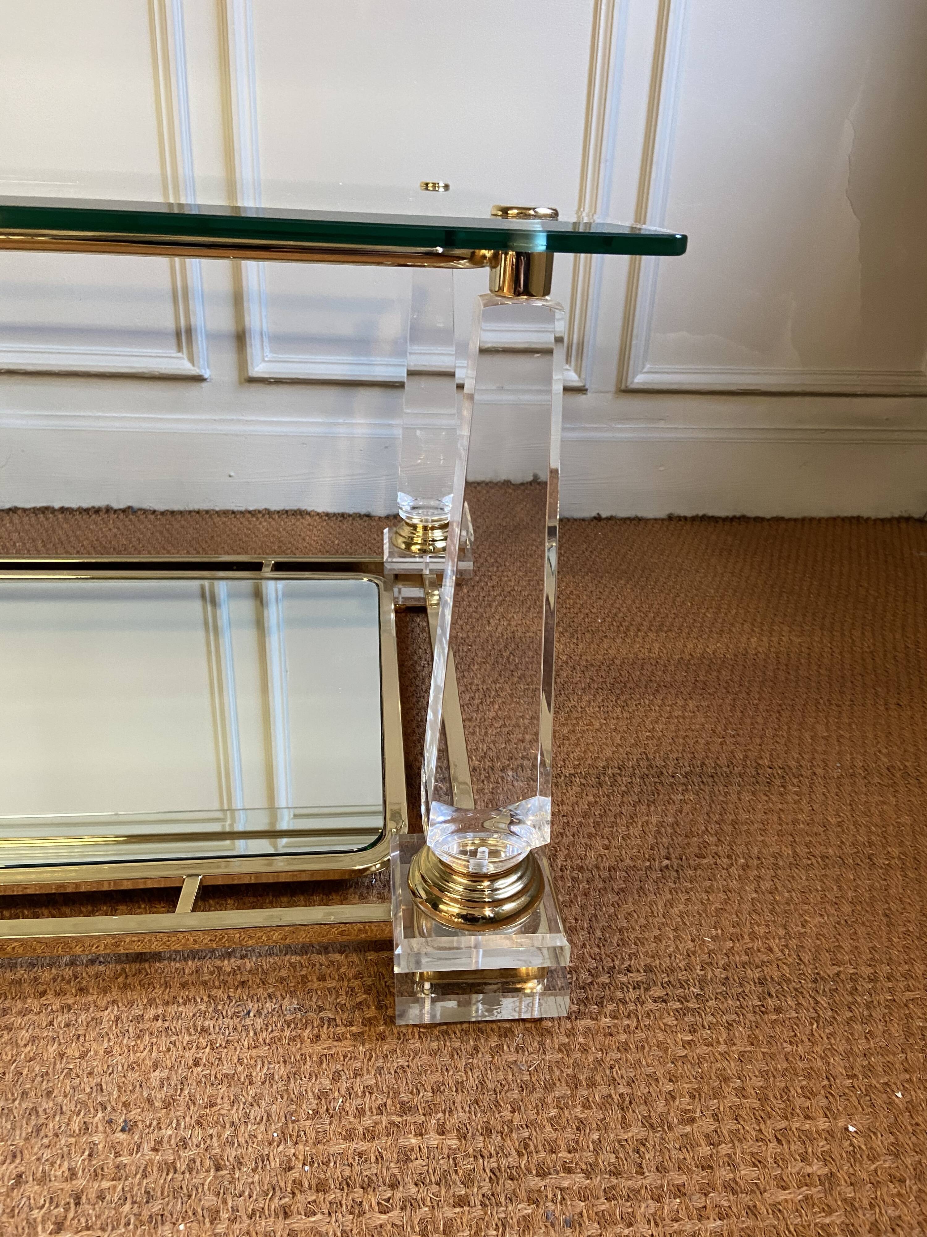 Table basse Charles Hollis Jones obélisques en plexiglass et métal doré
