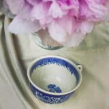Cup with handle