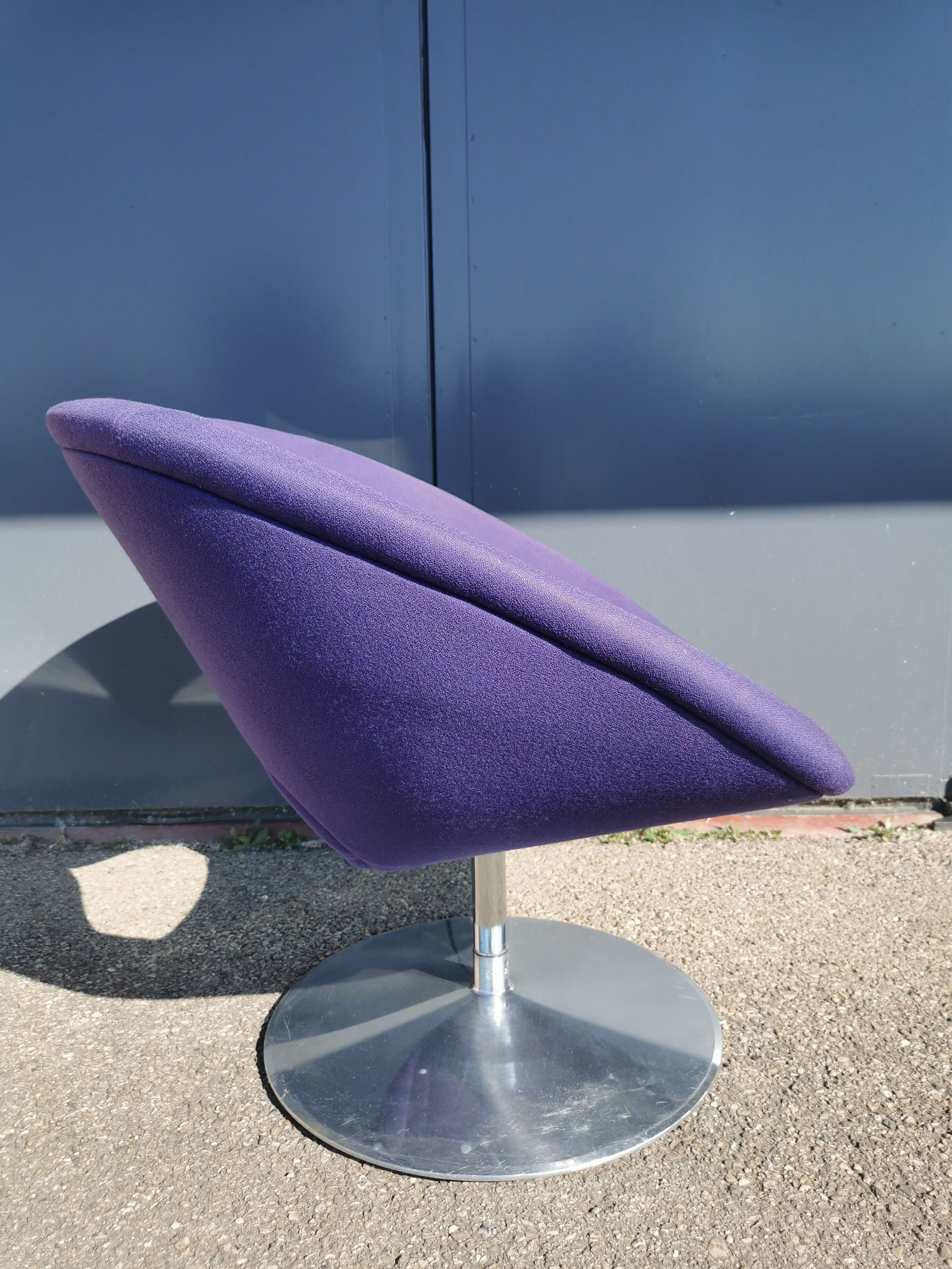 Swivel "Apollo" armchair by Patrick Norguet for ARTIFORT