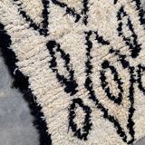 Azilal white and black Moroccan rug - 167 x 72 cm