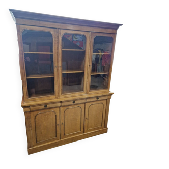 6-door bookcase