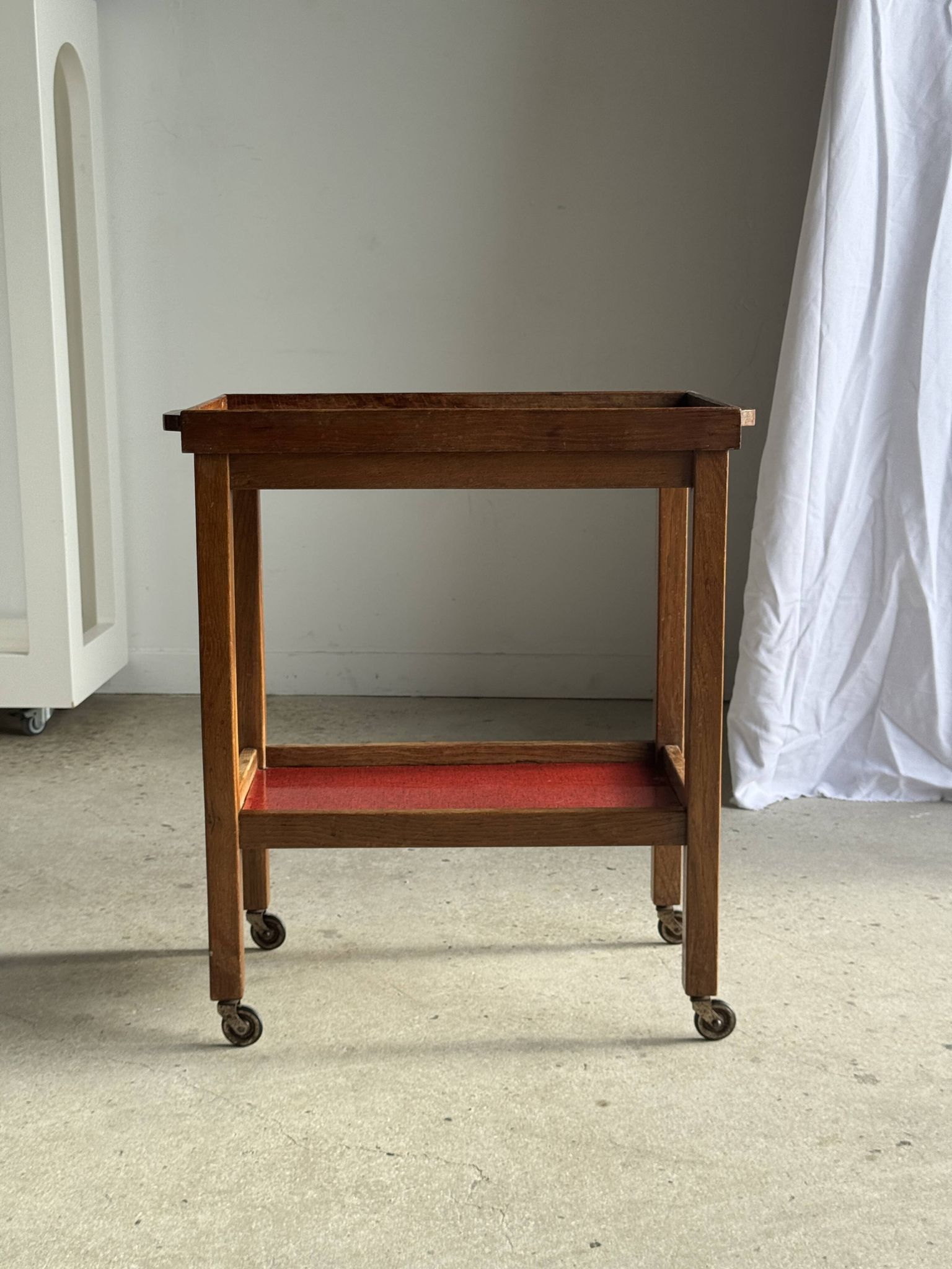 Wooden rolling trolley with removable top H66 75x35