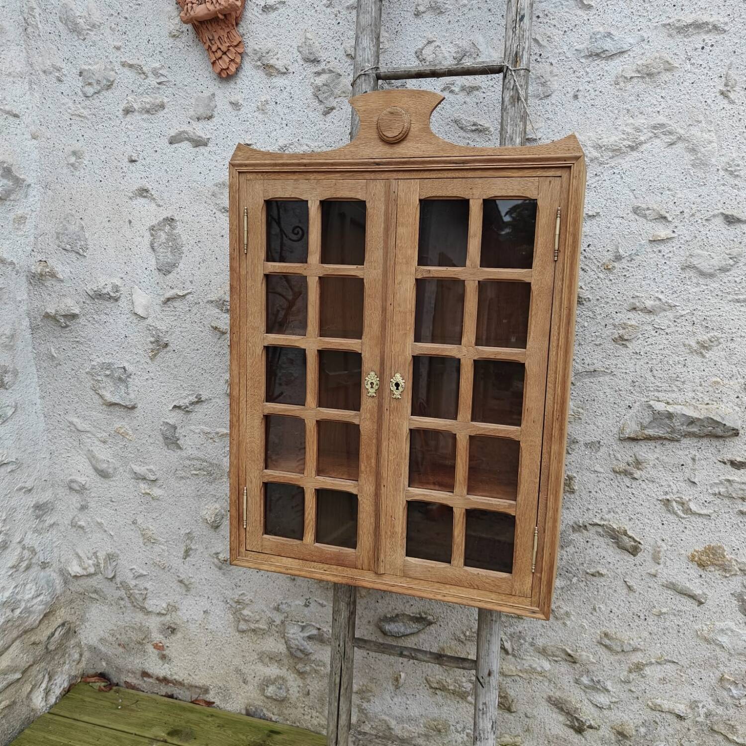 Small Parisian glass cabinet