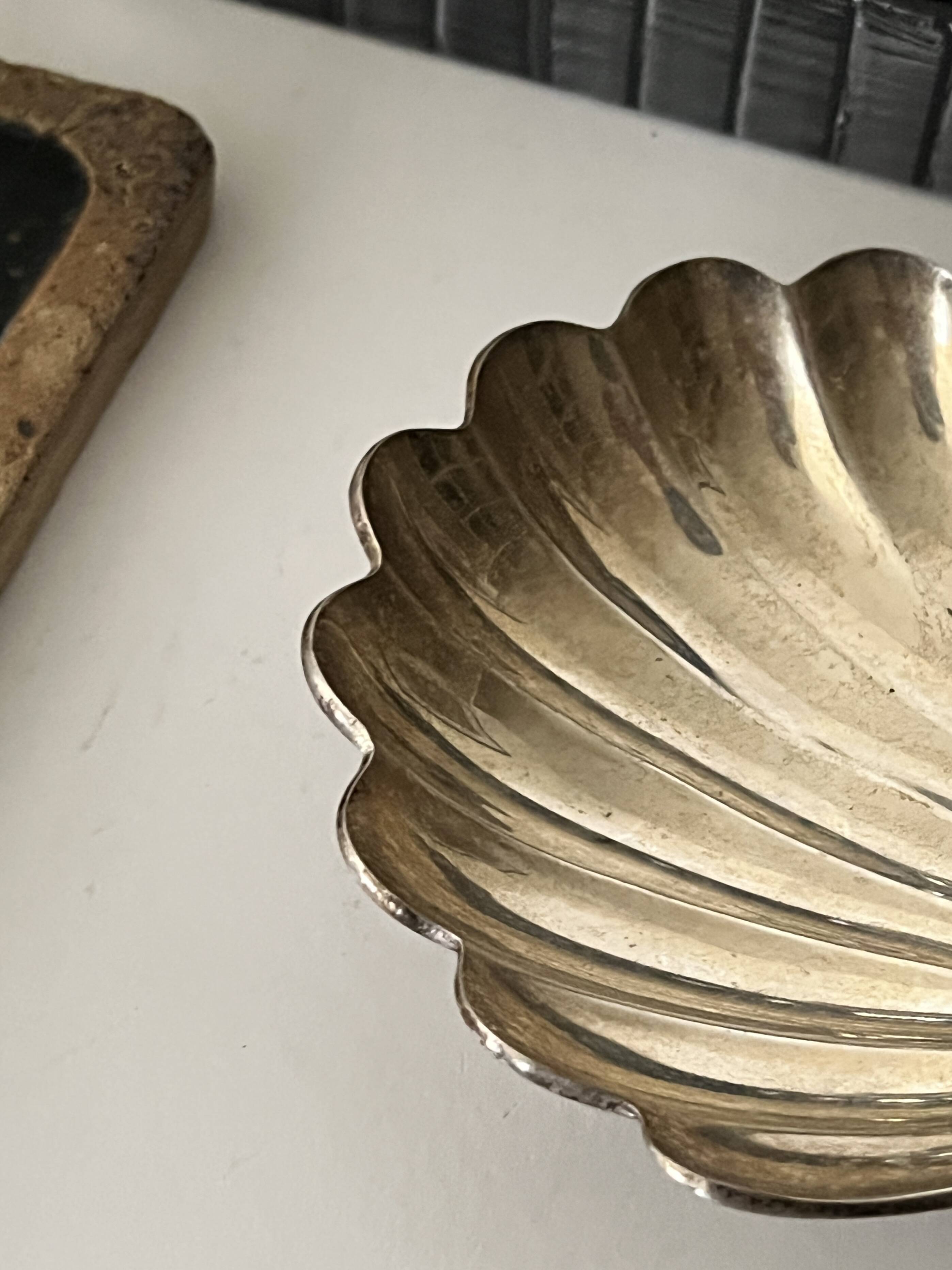 Brass pocket emptier / ashtray, France 1940