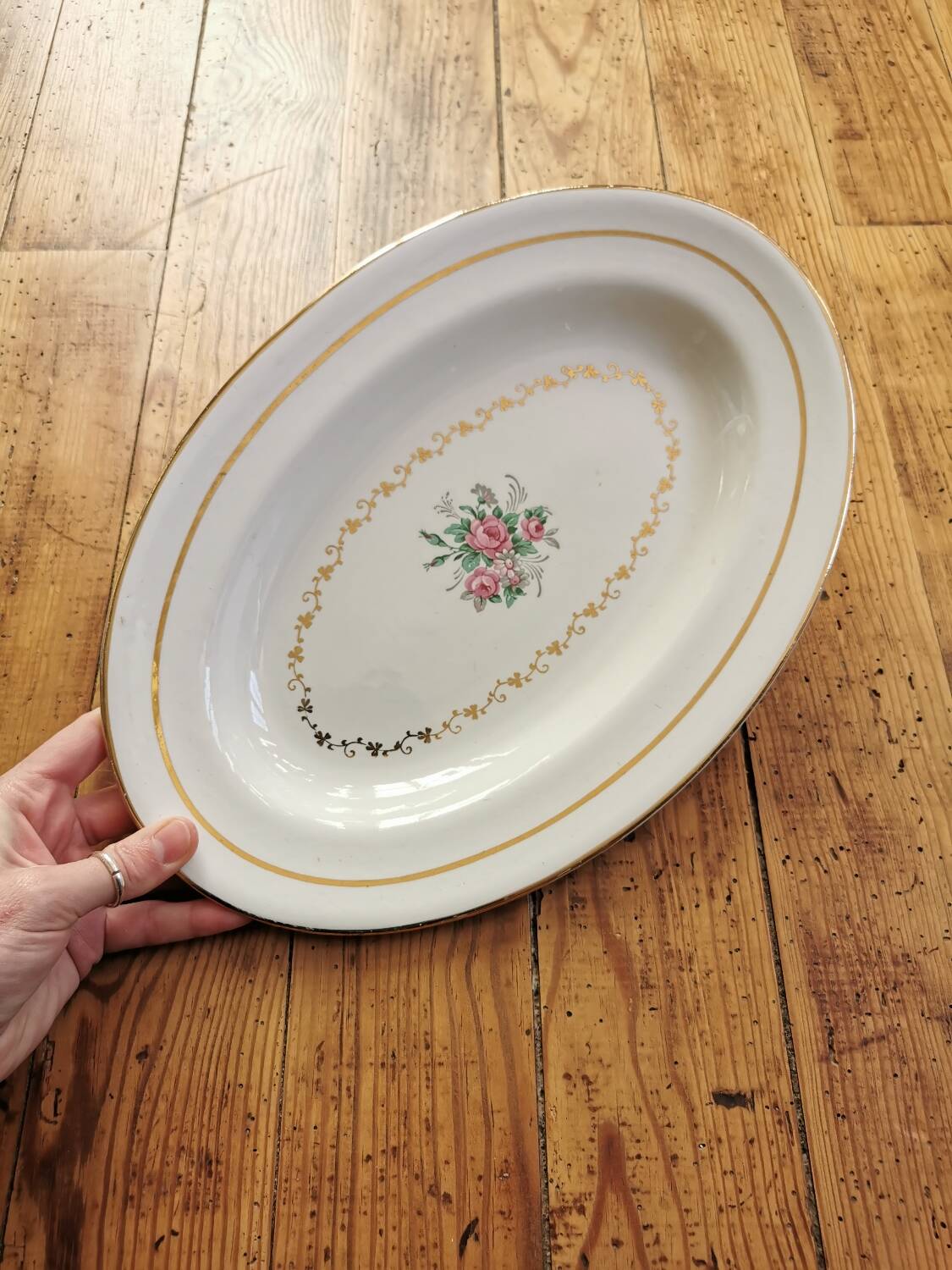 Vintage oval dish L'Amandinoise 1055