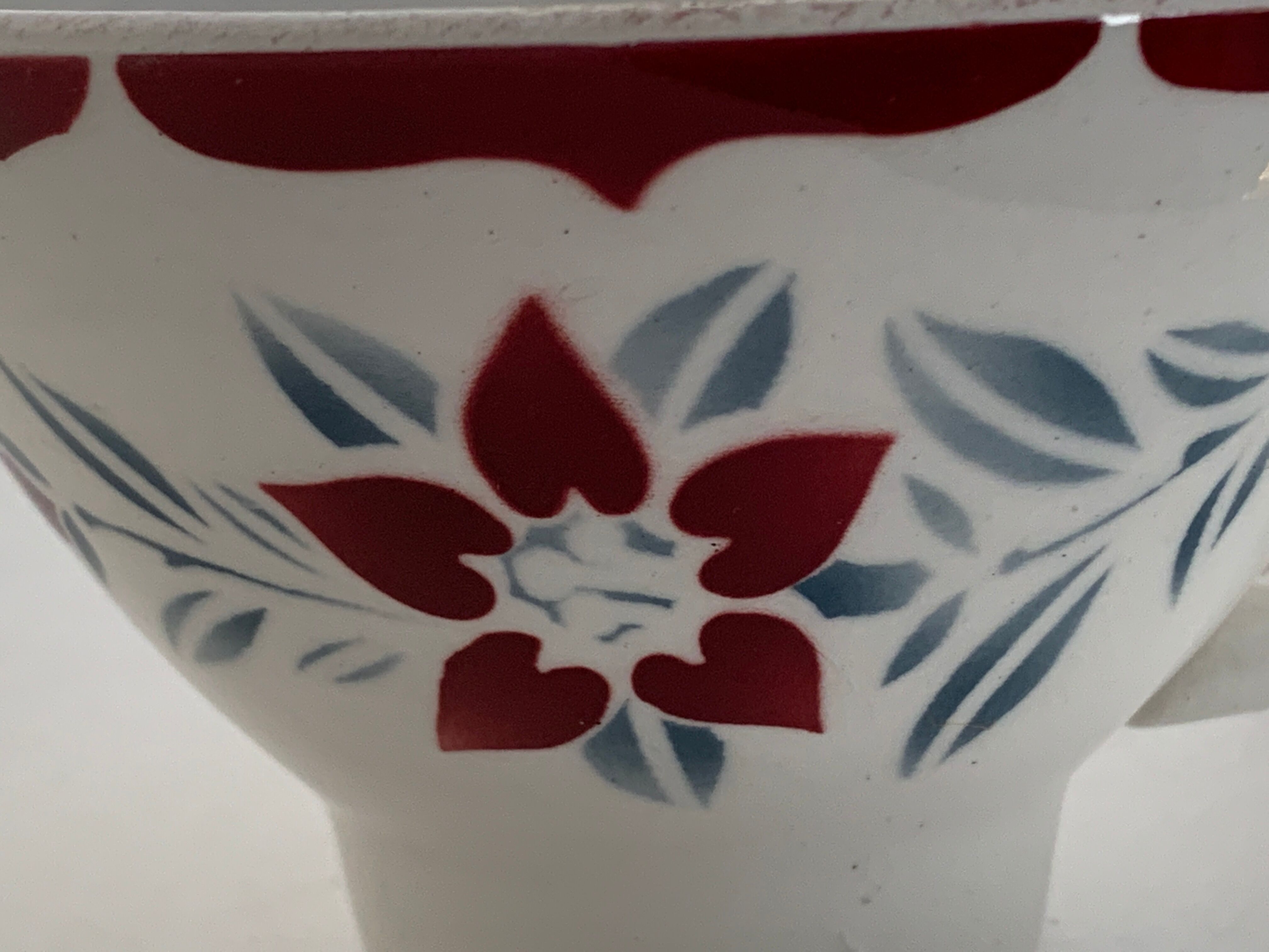 4 coffee cups old Moulin des Loups, France