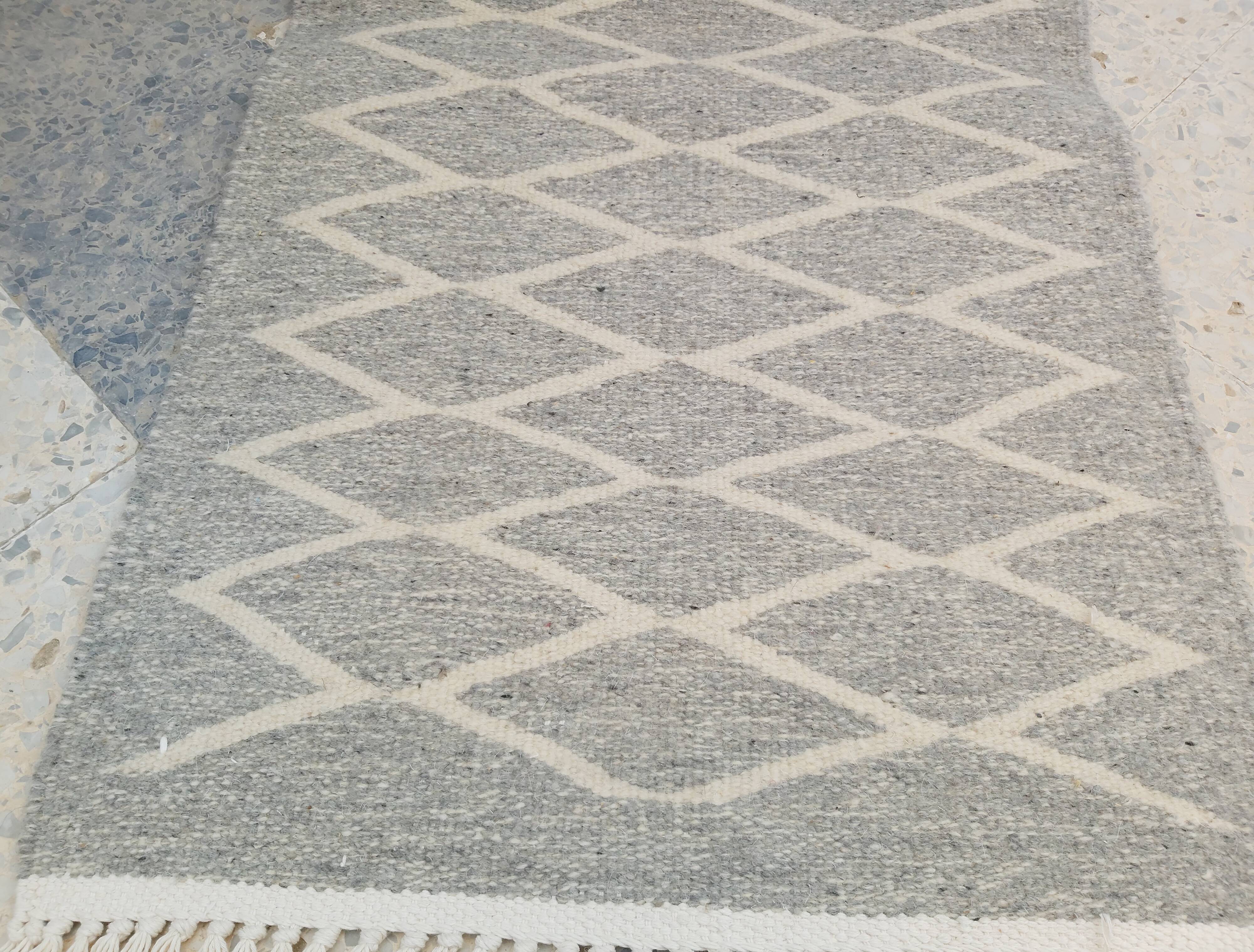 Carpet margoum gray and beige Berber