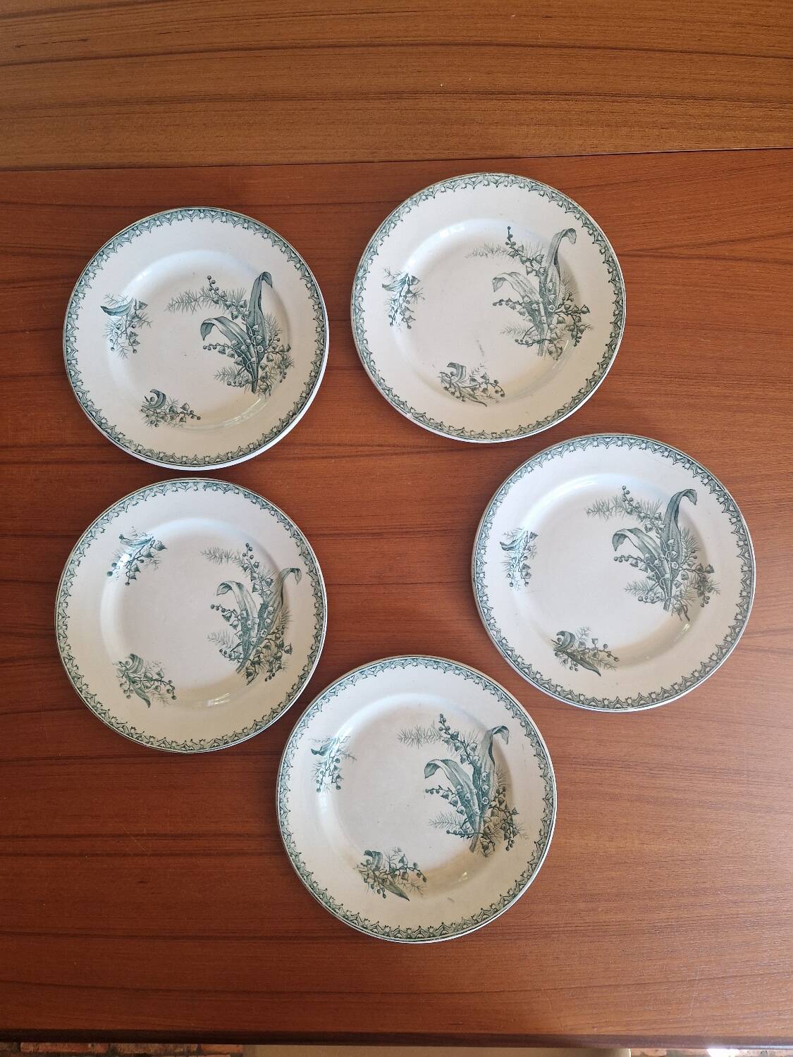Set of 5 Saint Amandinoise Muguet Plates