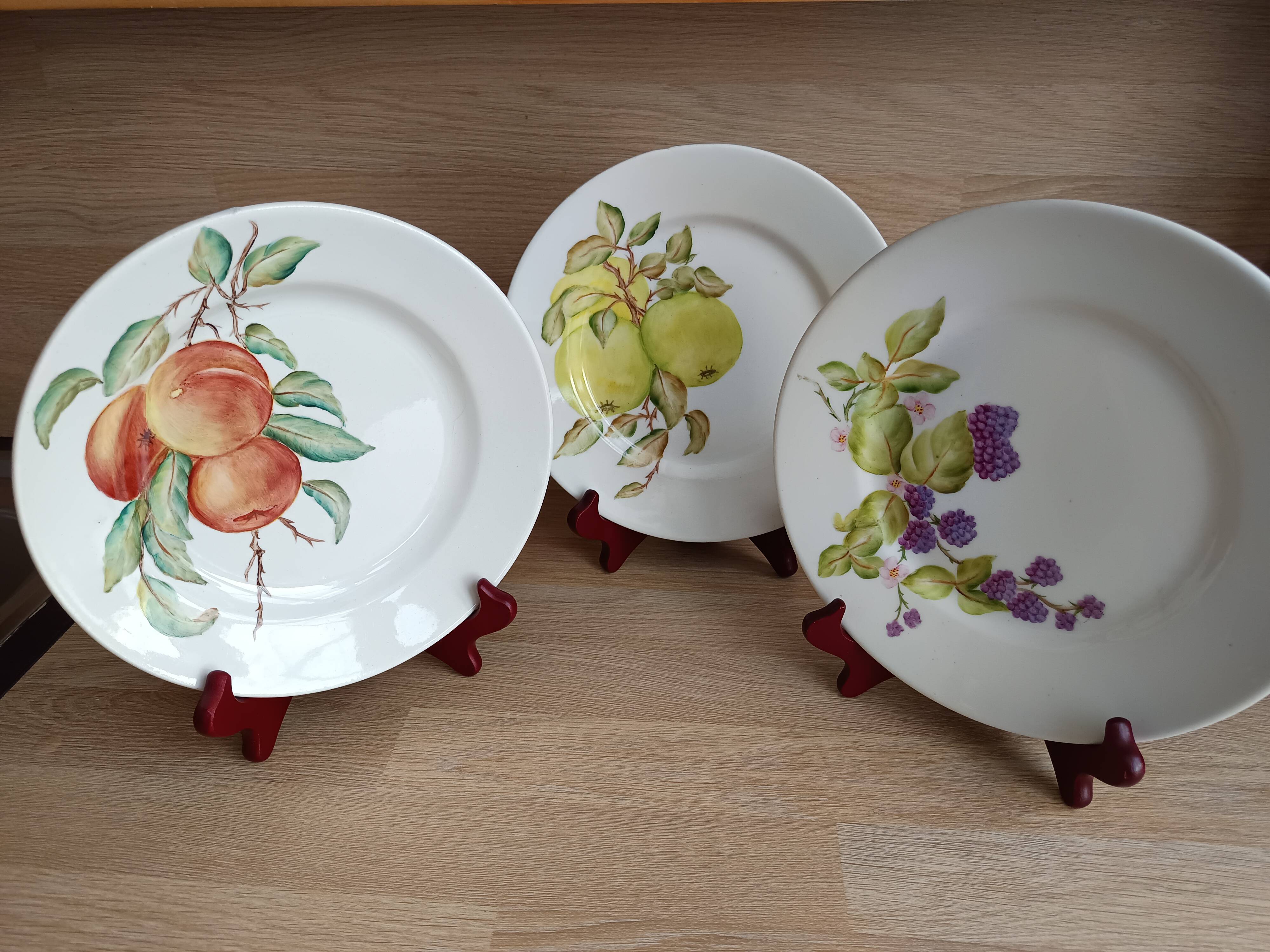 3 hand-decorated plates