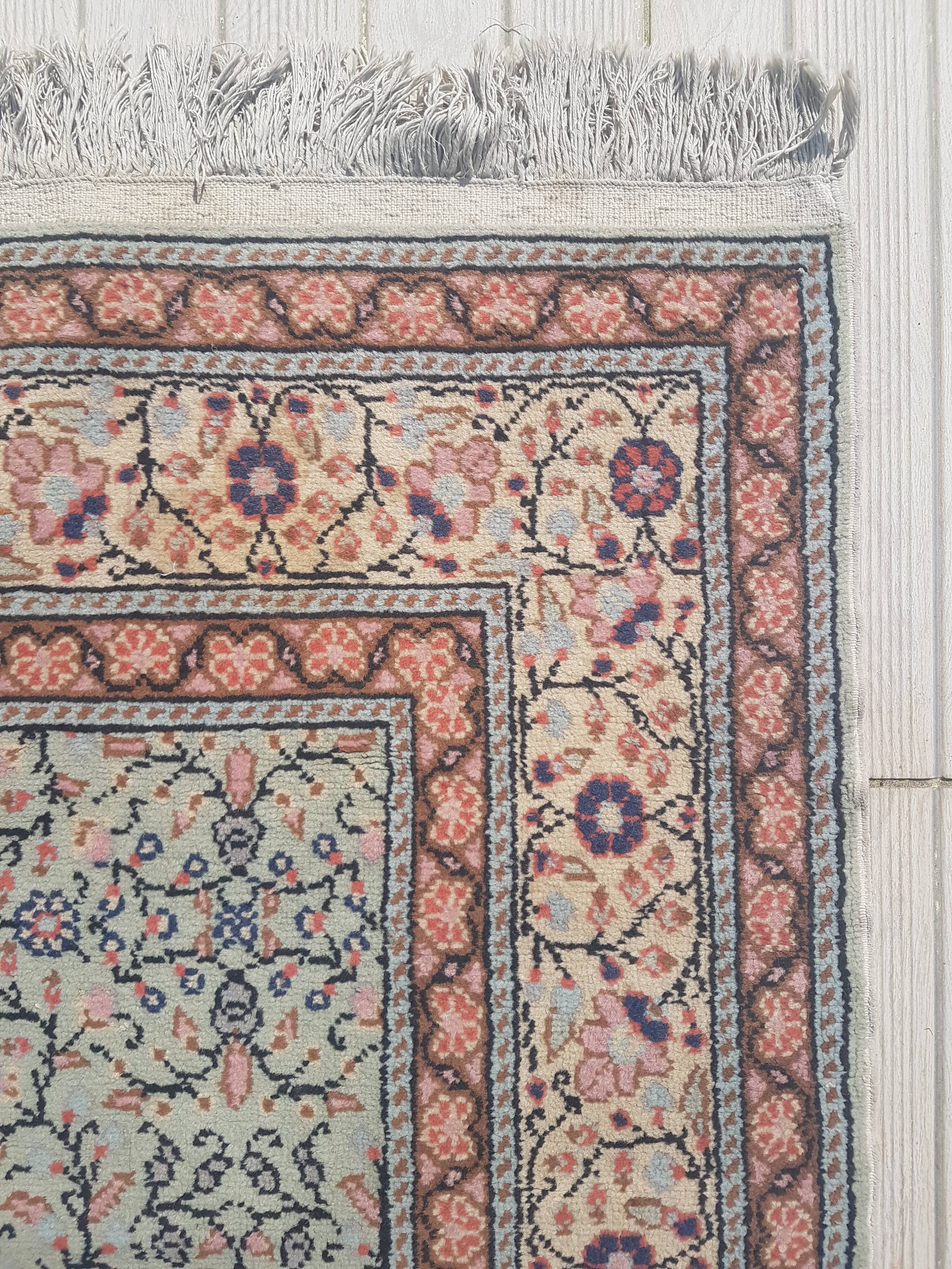 Handmade Turkish carpet 100% wool 151x224cm