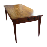 Farm table