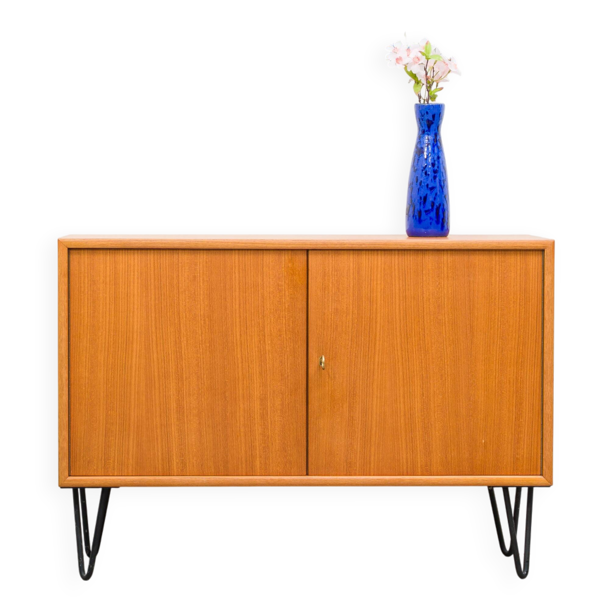 Two-door chest of drawers/sideboard with hairpin legs, 1960s. Restored