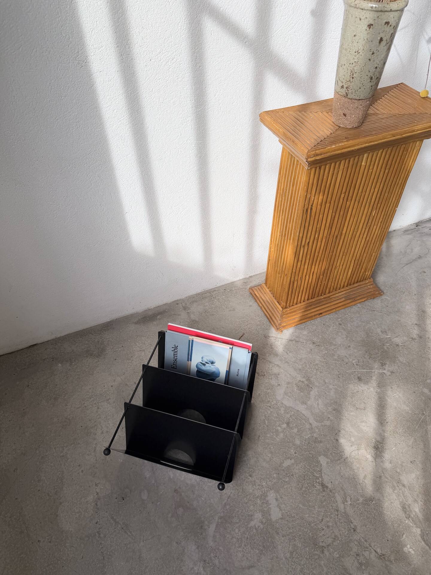 Modular magazine rack Memphis 1980