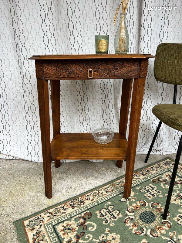 Vintage Art Deco side table / pedestal table