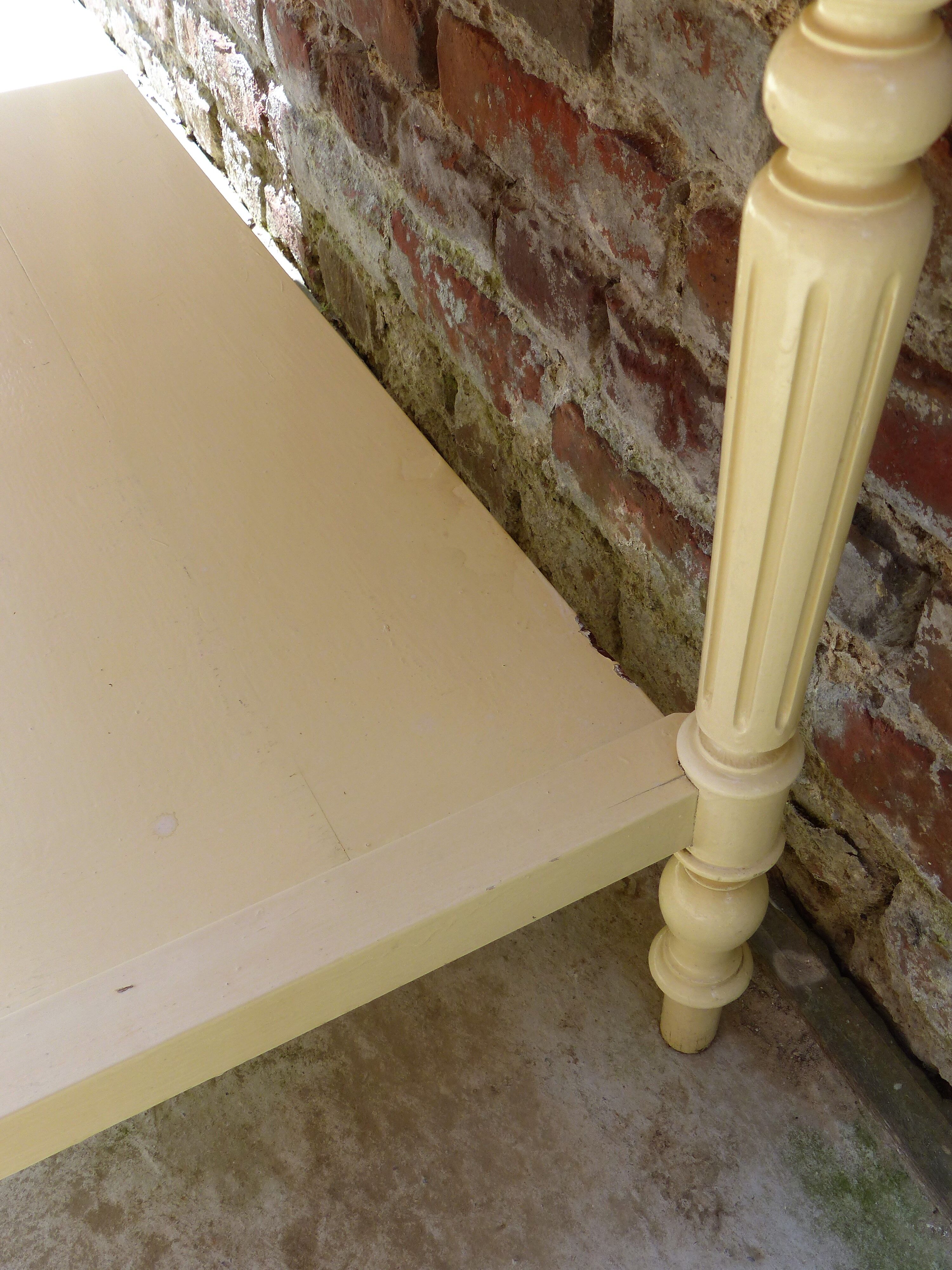 Dressing table toilet