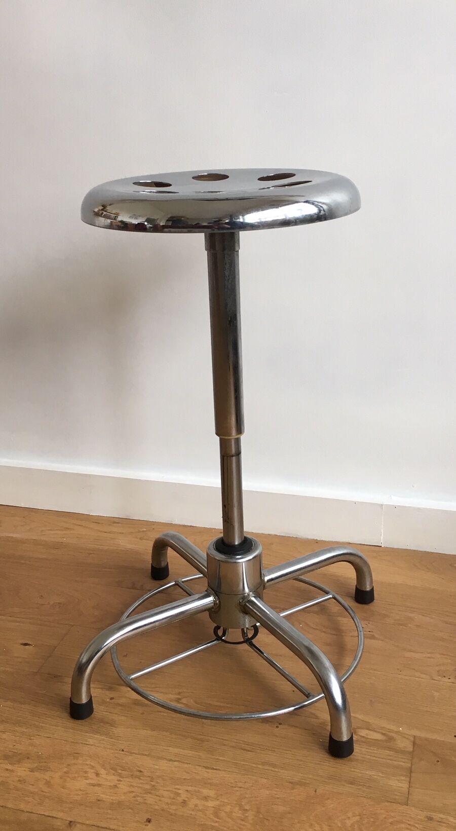 Adjustable industrial stool chromed steel