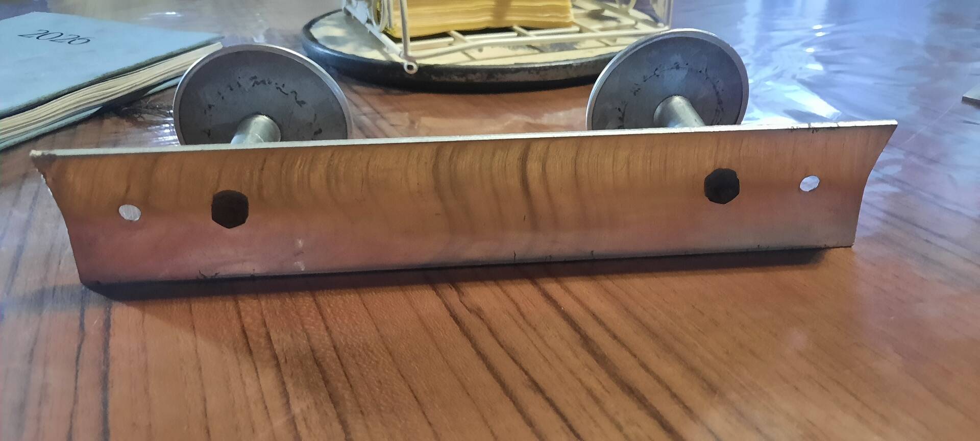 Set of 2 aluminium wall coat hooks